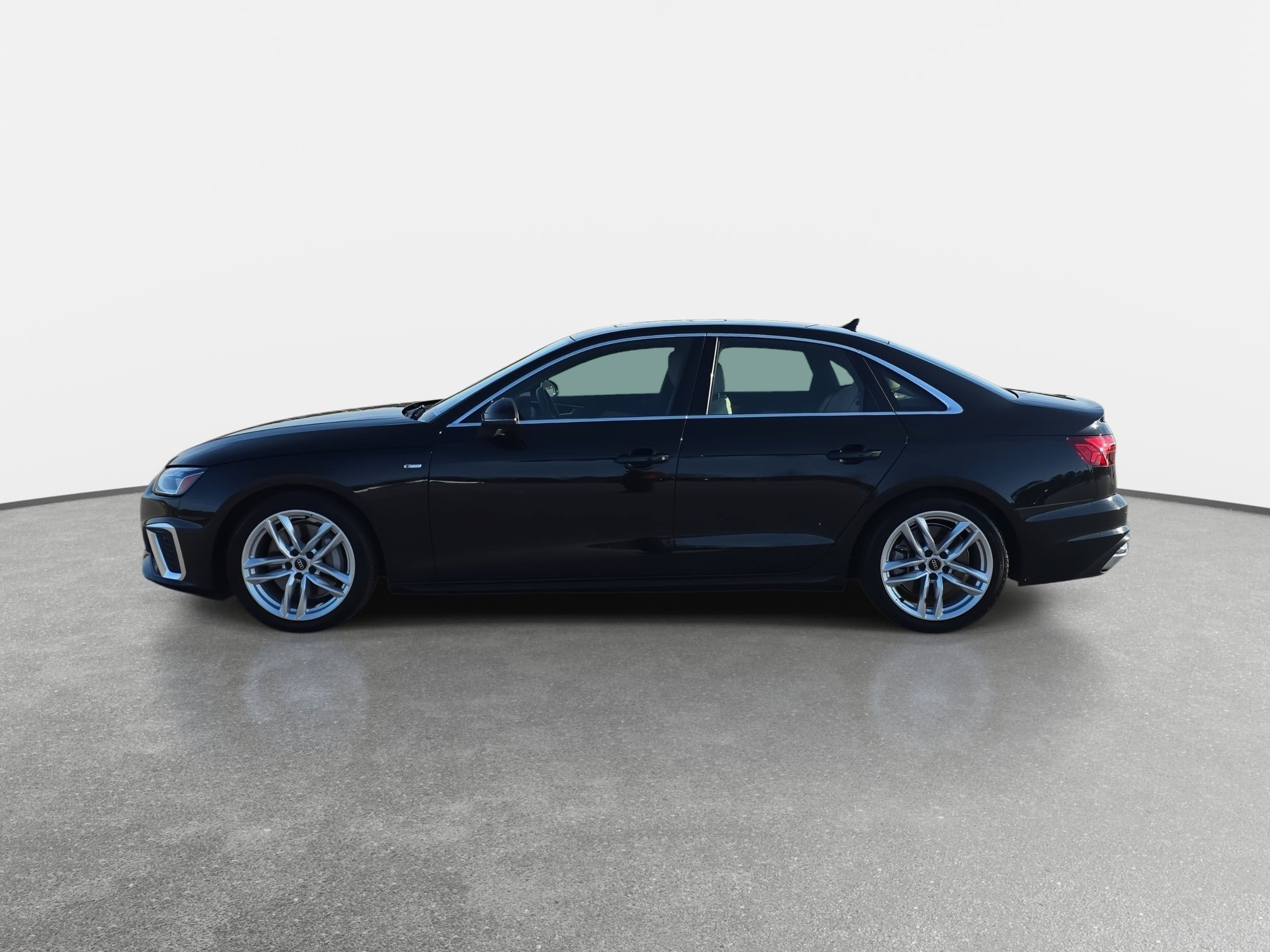 2023 Audi A4 Sedan S line Premium Plus