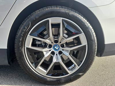 2024 BMW i5 eDrive40