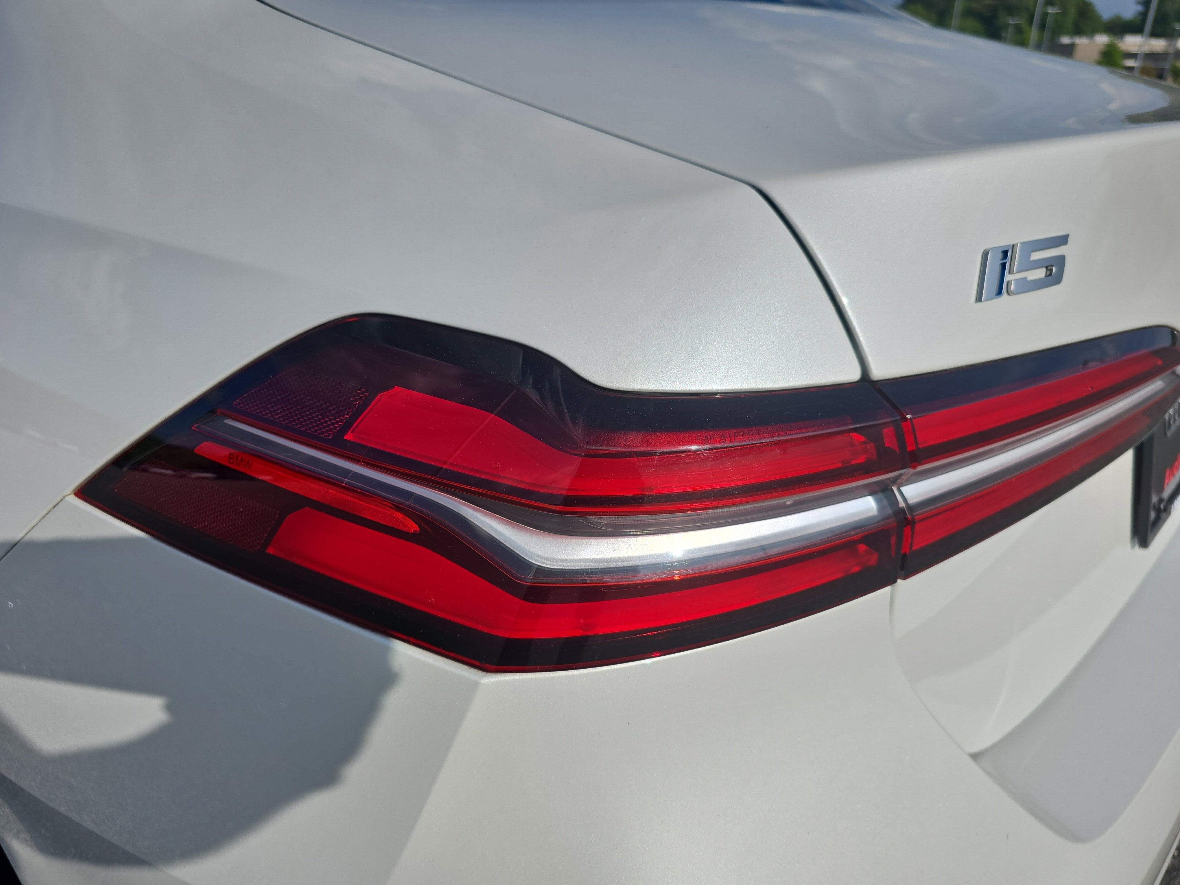 2024 BMW i5 eDrive40