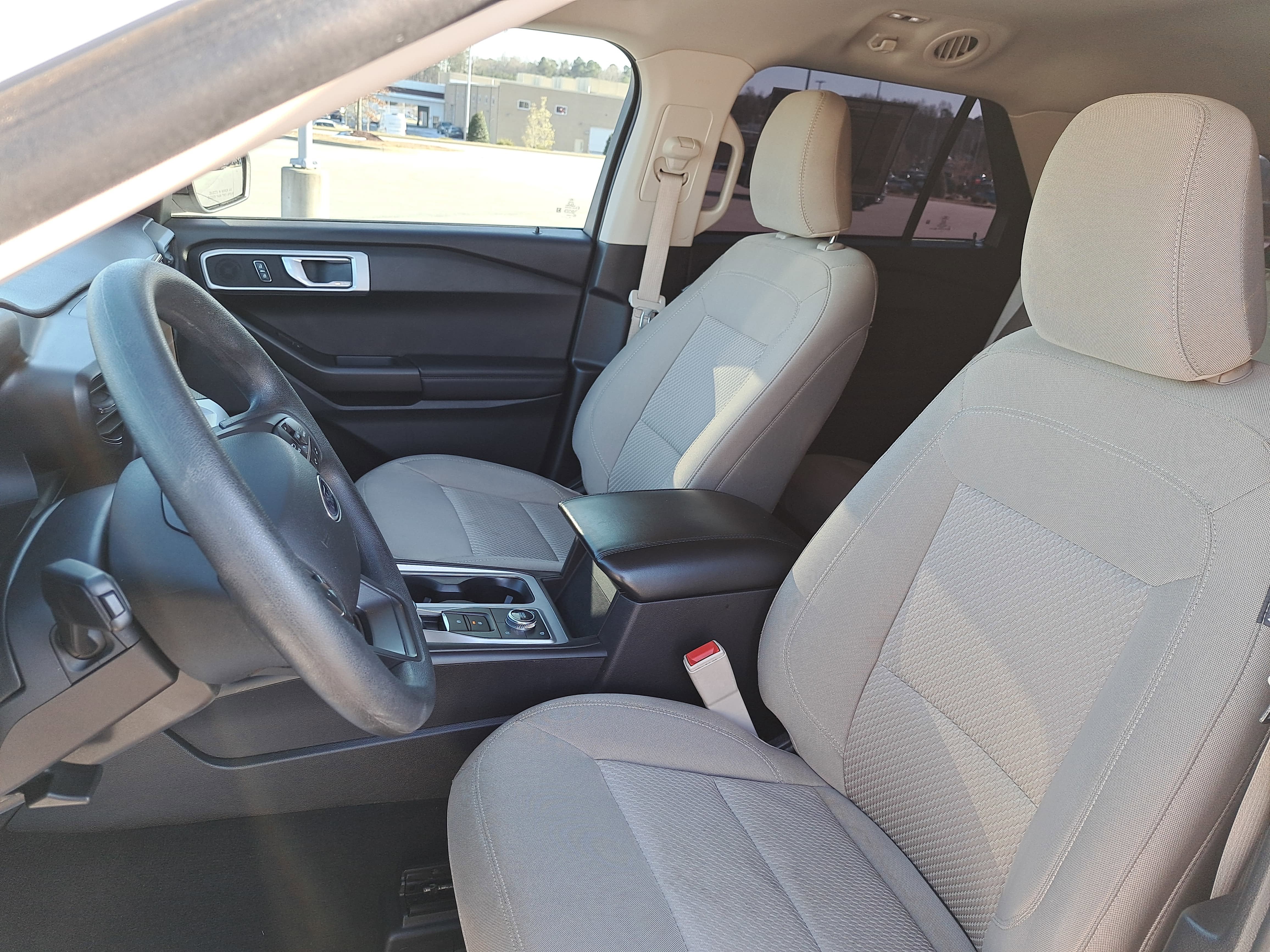 2021 Ford Explorer Base