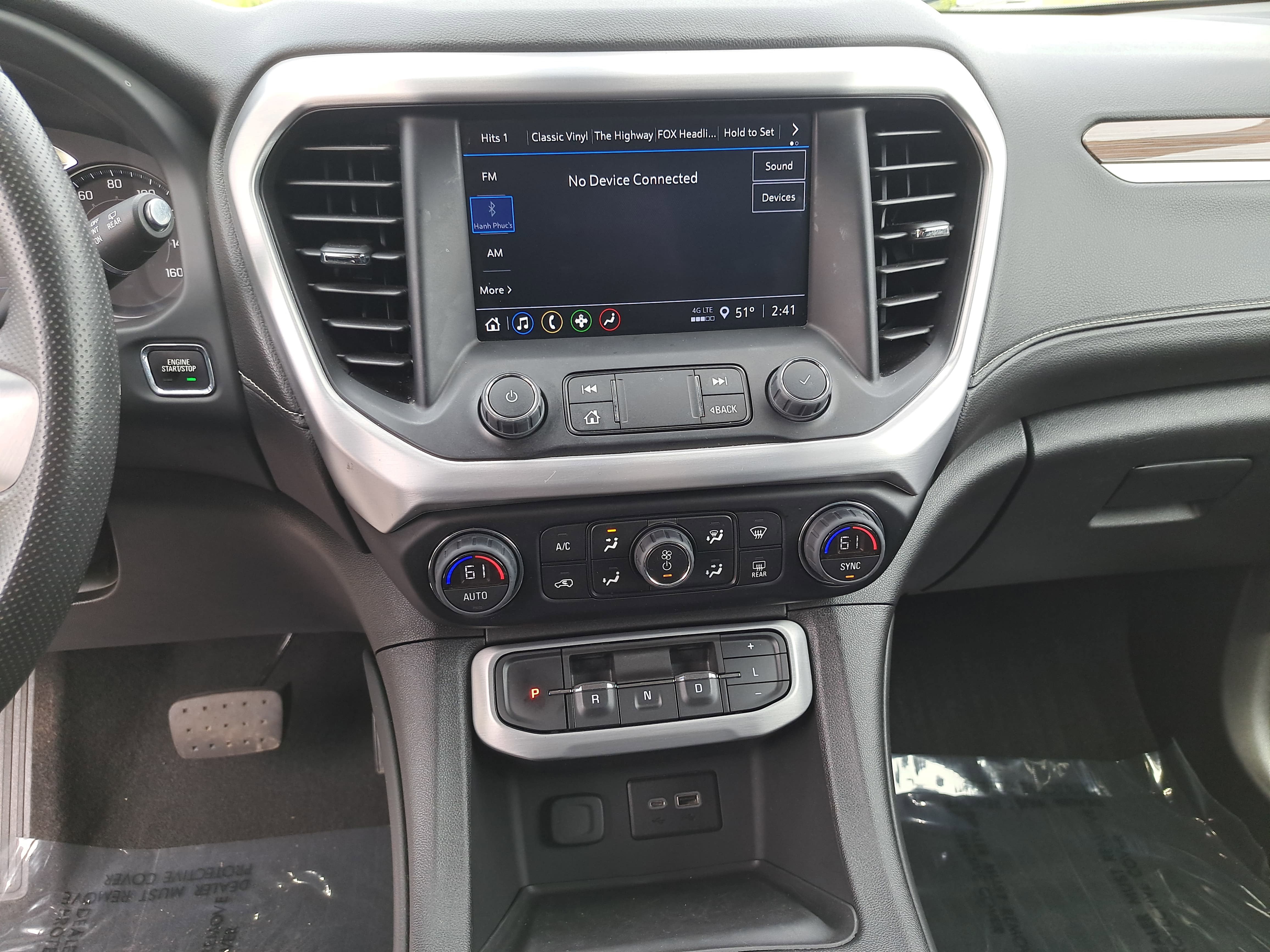 2023 GMC Acadia SLE