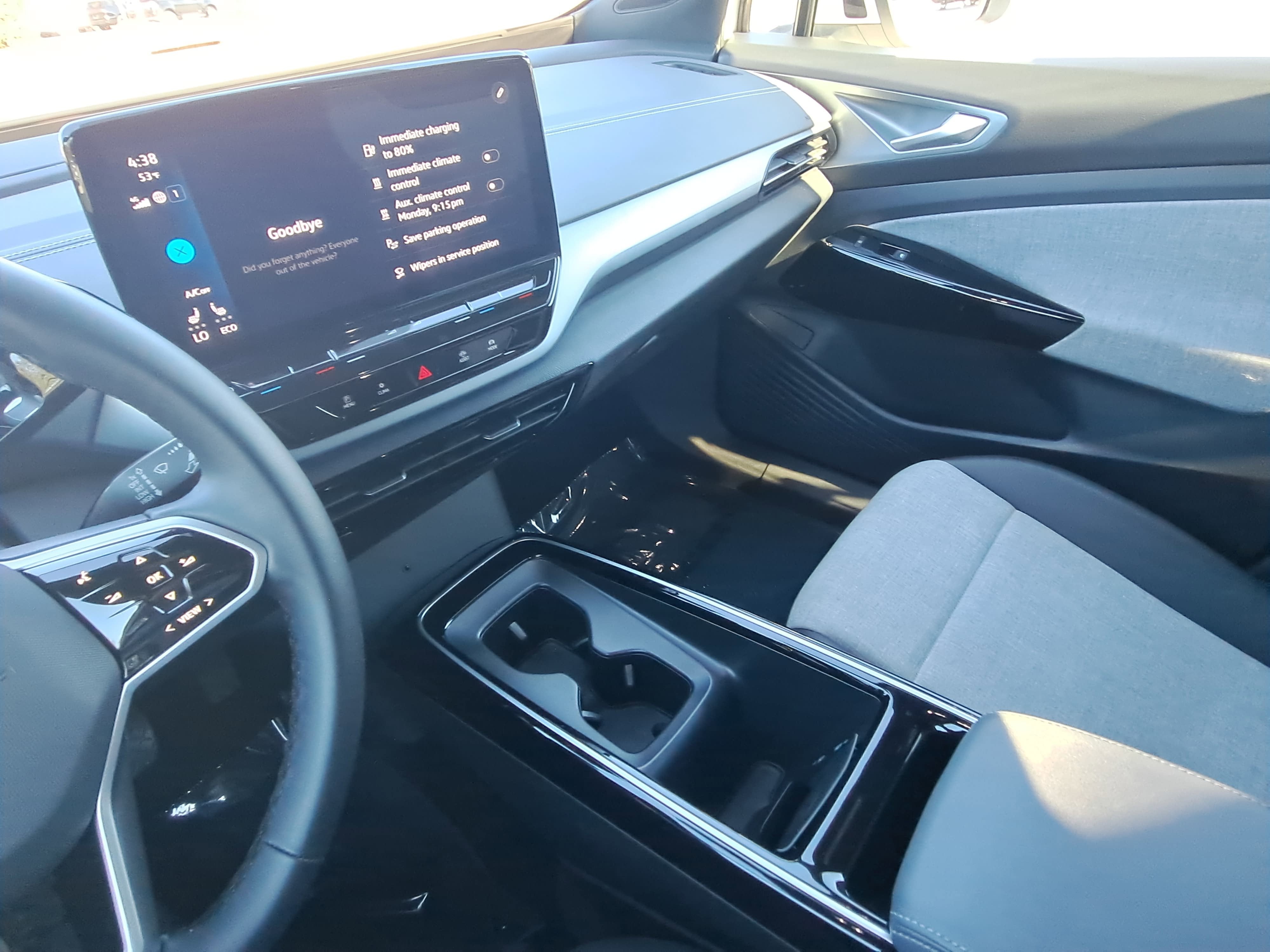 2023 Volkswagen ID.4 Pro