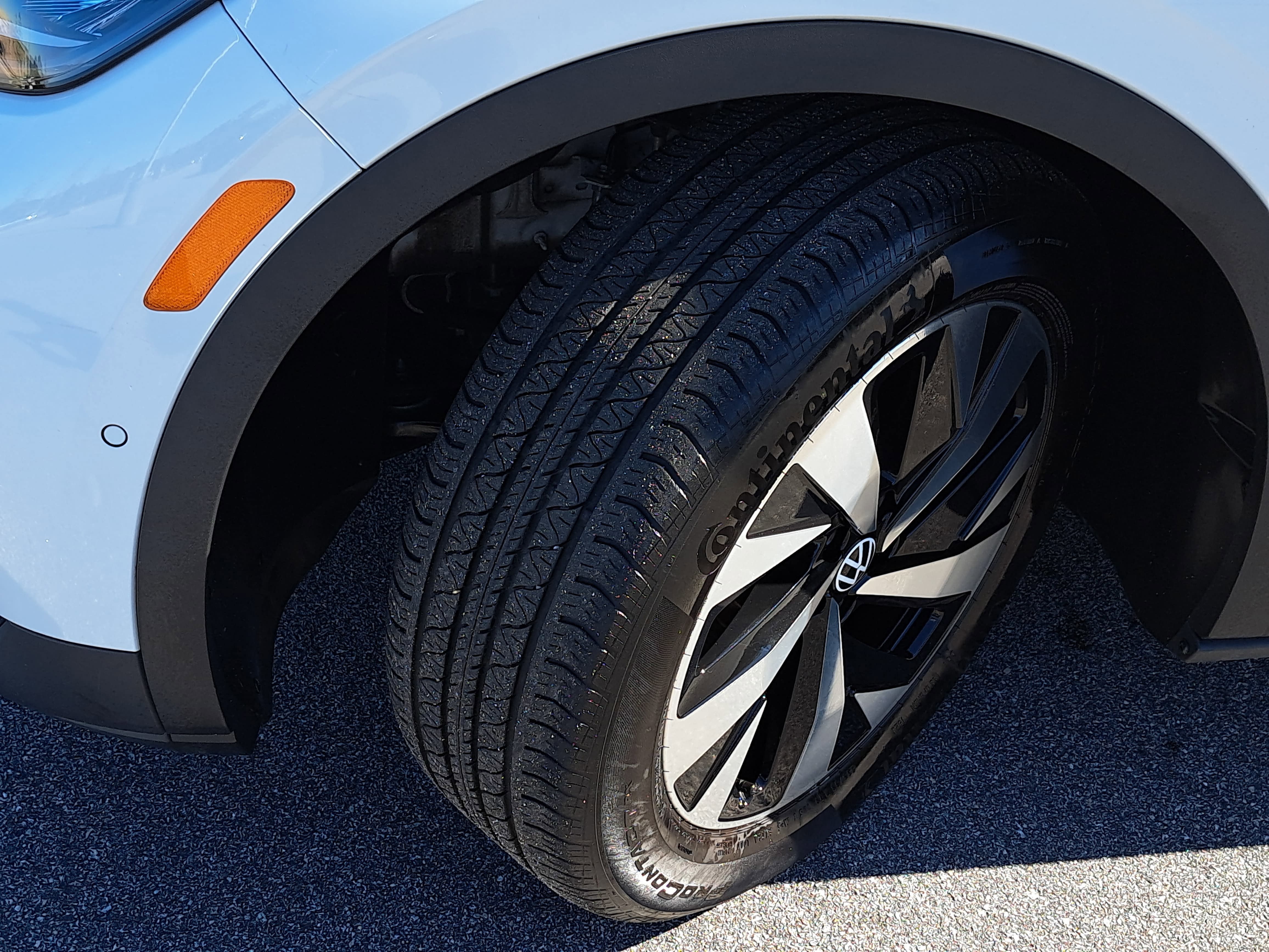 2023 Volkswagen ID.4 Pro