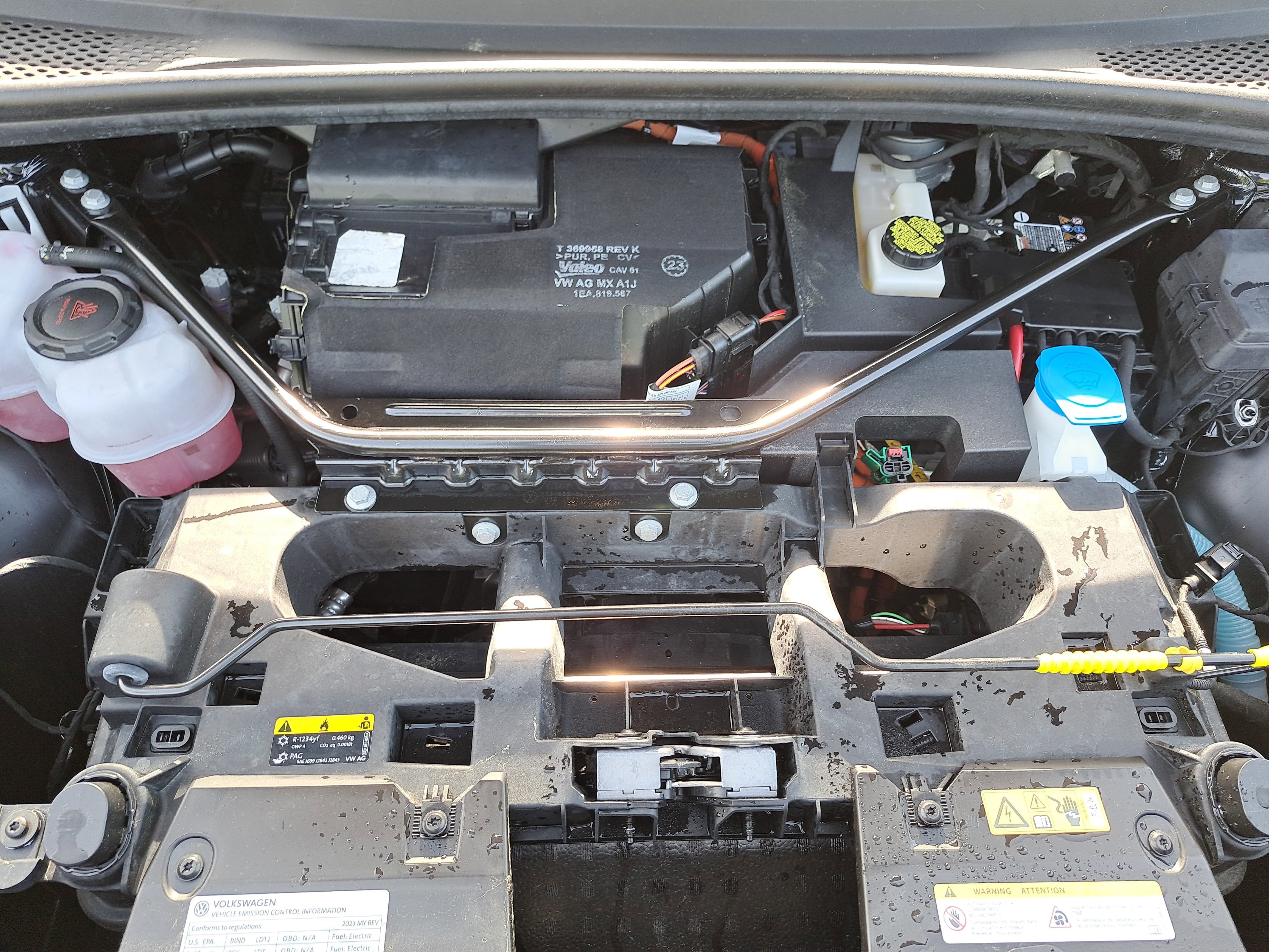 2023 Volkswagen ID.4 Pro