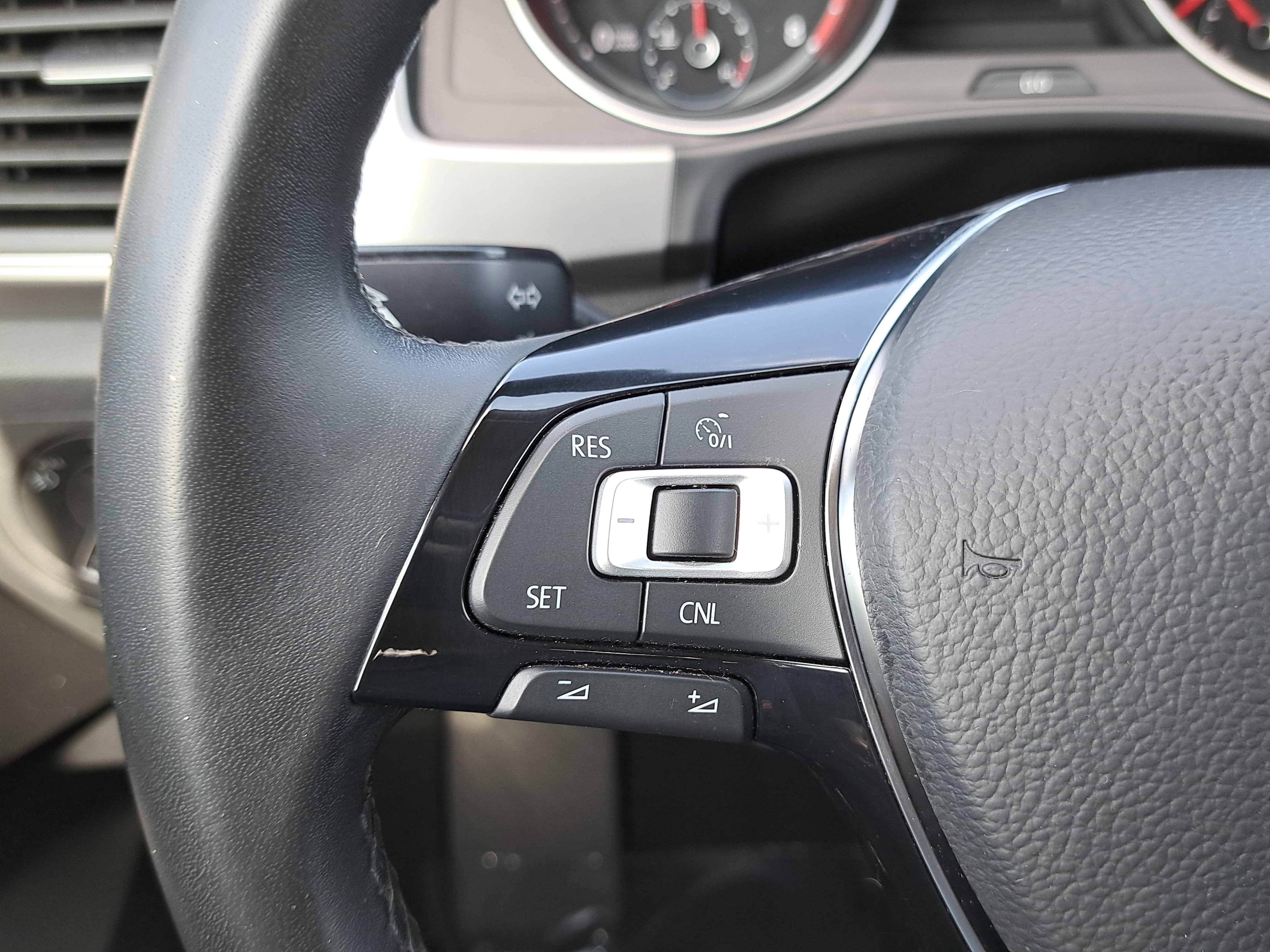 2018 Volkswagen Atlas 2.0T SE