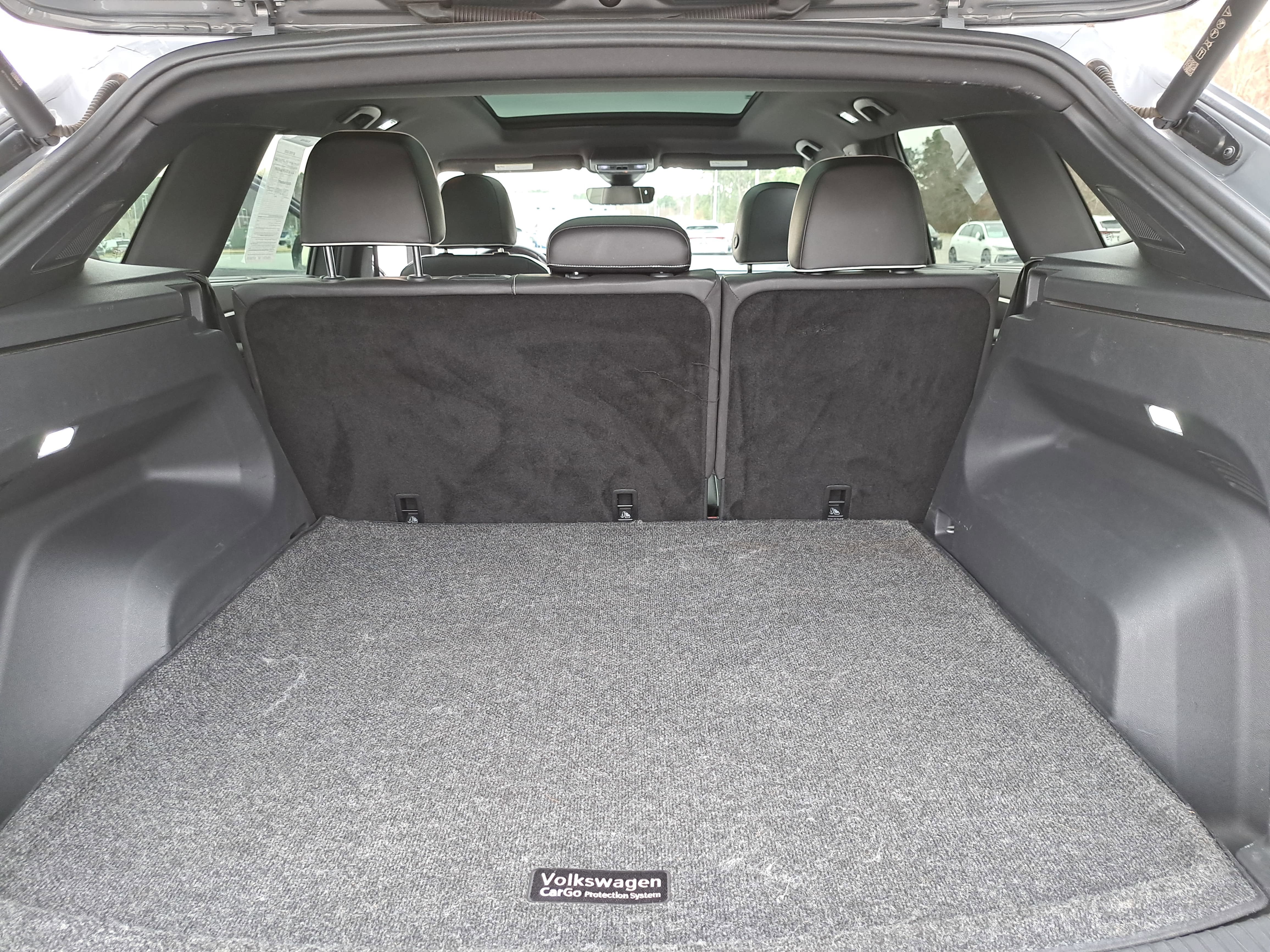 2024 Volkswagen Atlas Cross Sport 2.0T SEL Premium R-Line