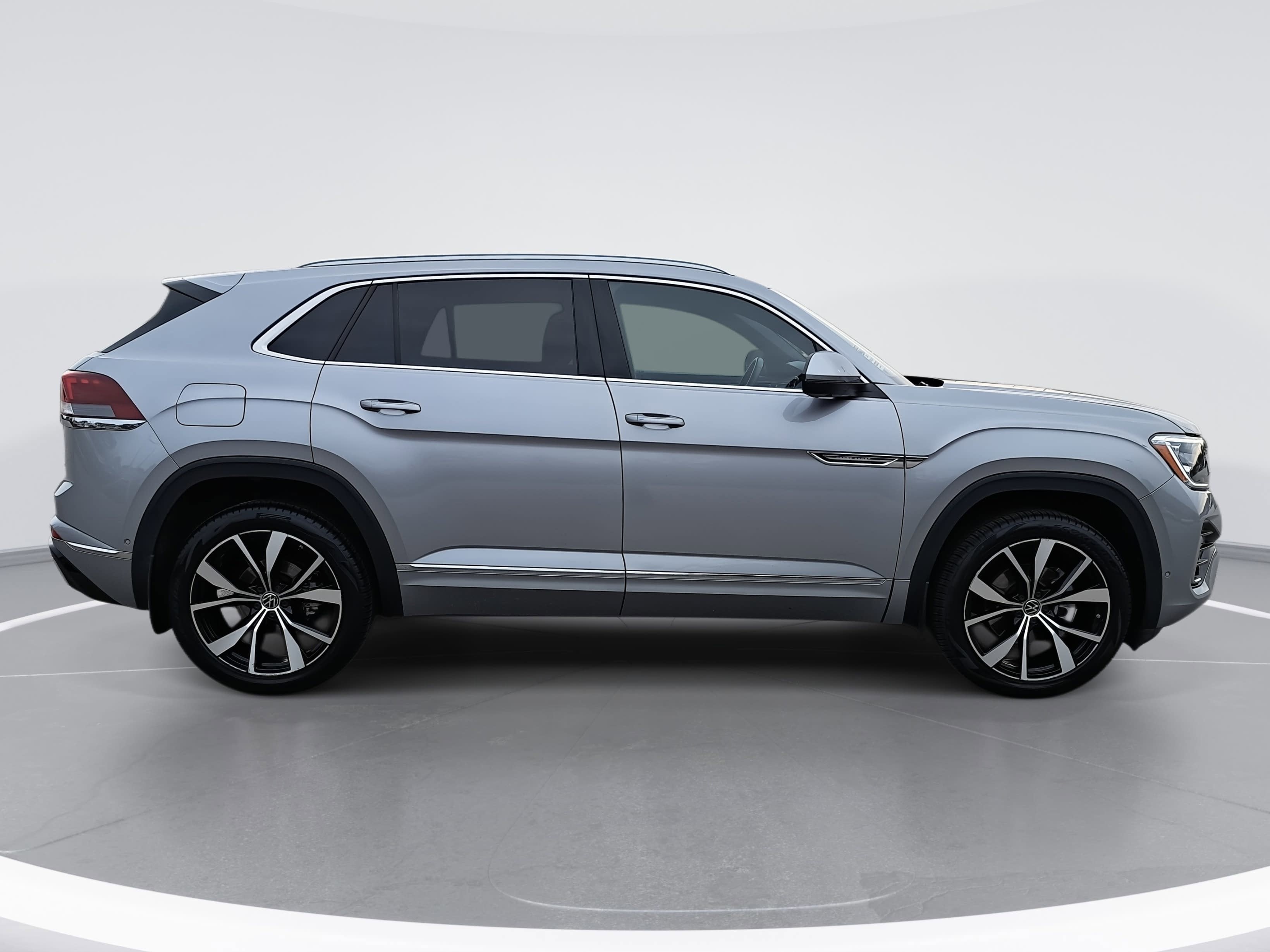 2024 Volkswagen Atlas Cross Sport 2.0T SEL Premium R-Line