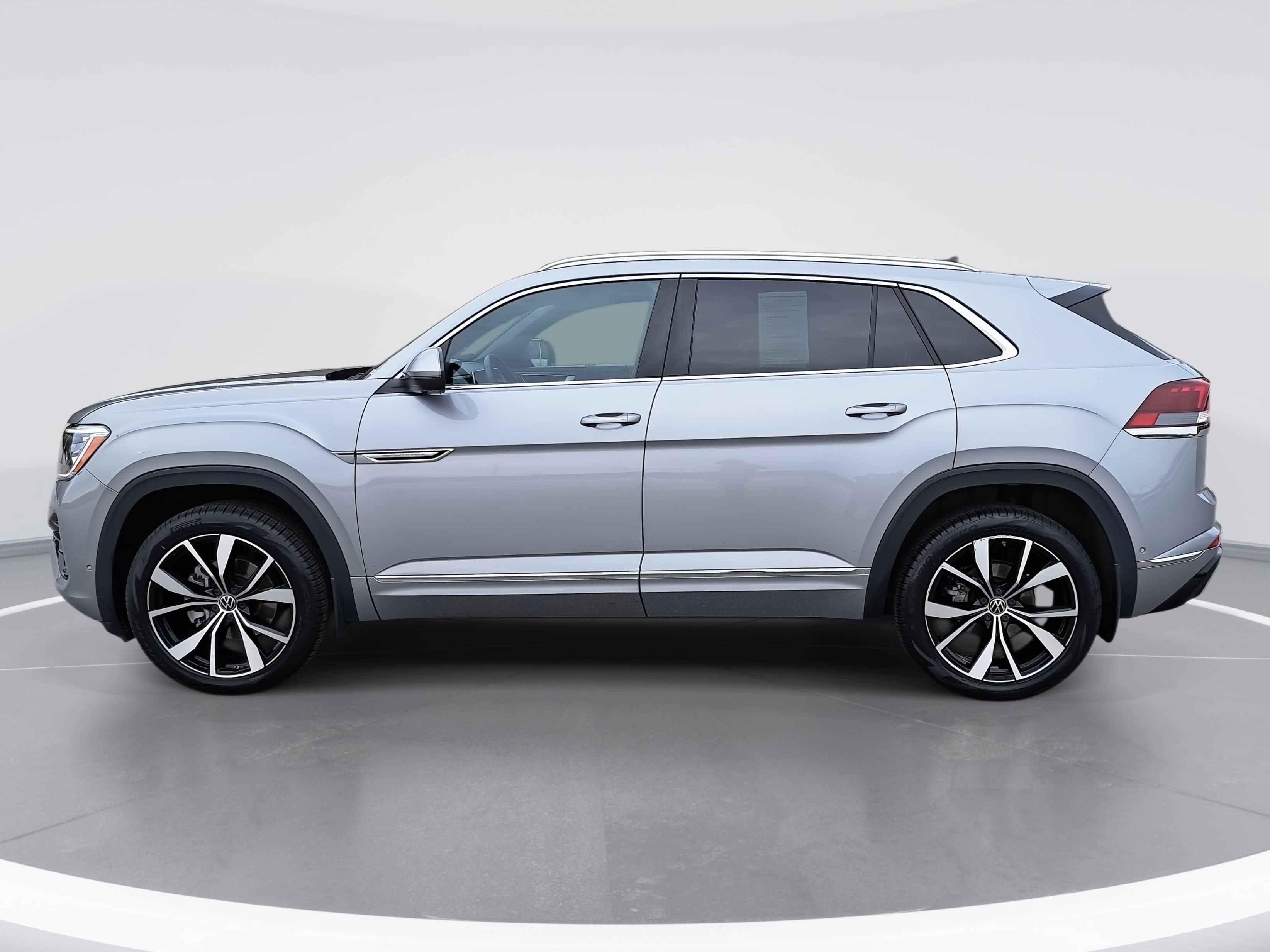 2024 Volkswagen Atlas Cross Sport 2.0T SEL Premium R-Line