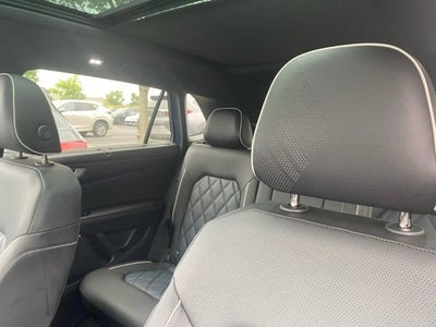 2025 Volkswagen Atlas Cross Sport 2.0T SEL Premium R-Line