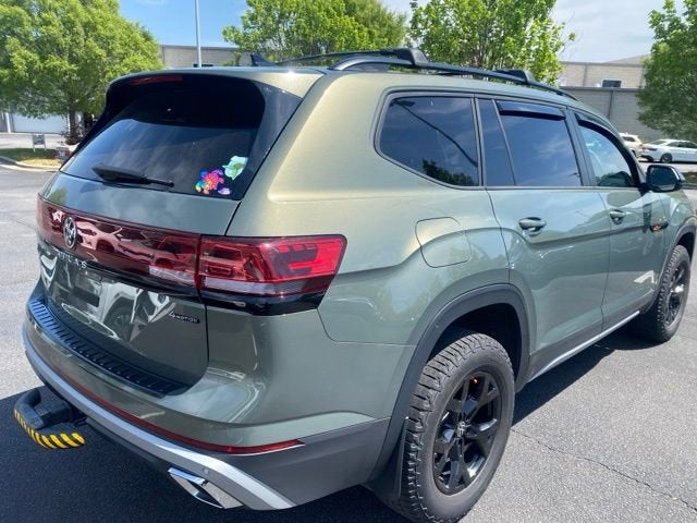 2024 Volkswagen Atlas 2.0T Peak Edition SEL