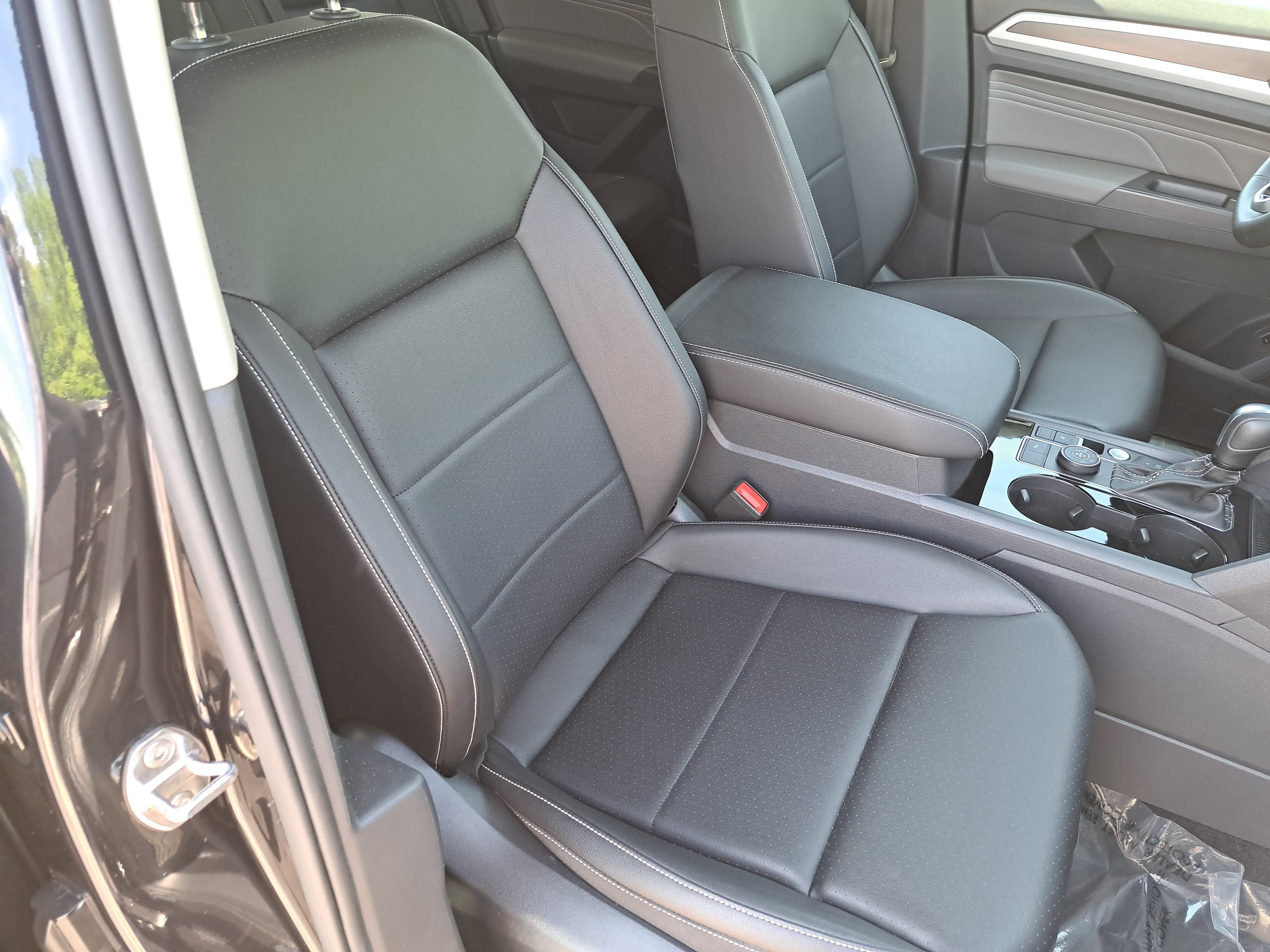 2023 Volkswagen Atlas 2.0T SE w/Technology