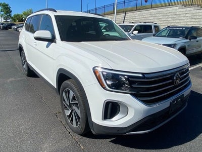 2025 Volkswagen Atlas 2.0T SE w/Technology