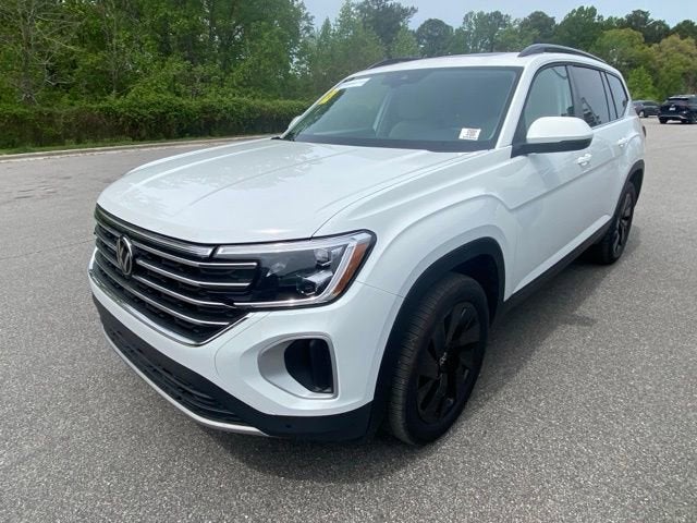 2025 Volkswagen Atlas 2.0T SE w/Technology