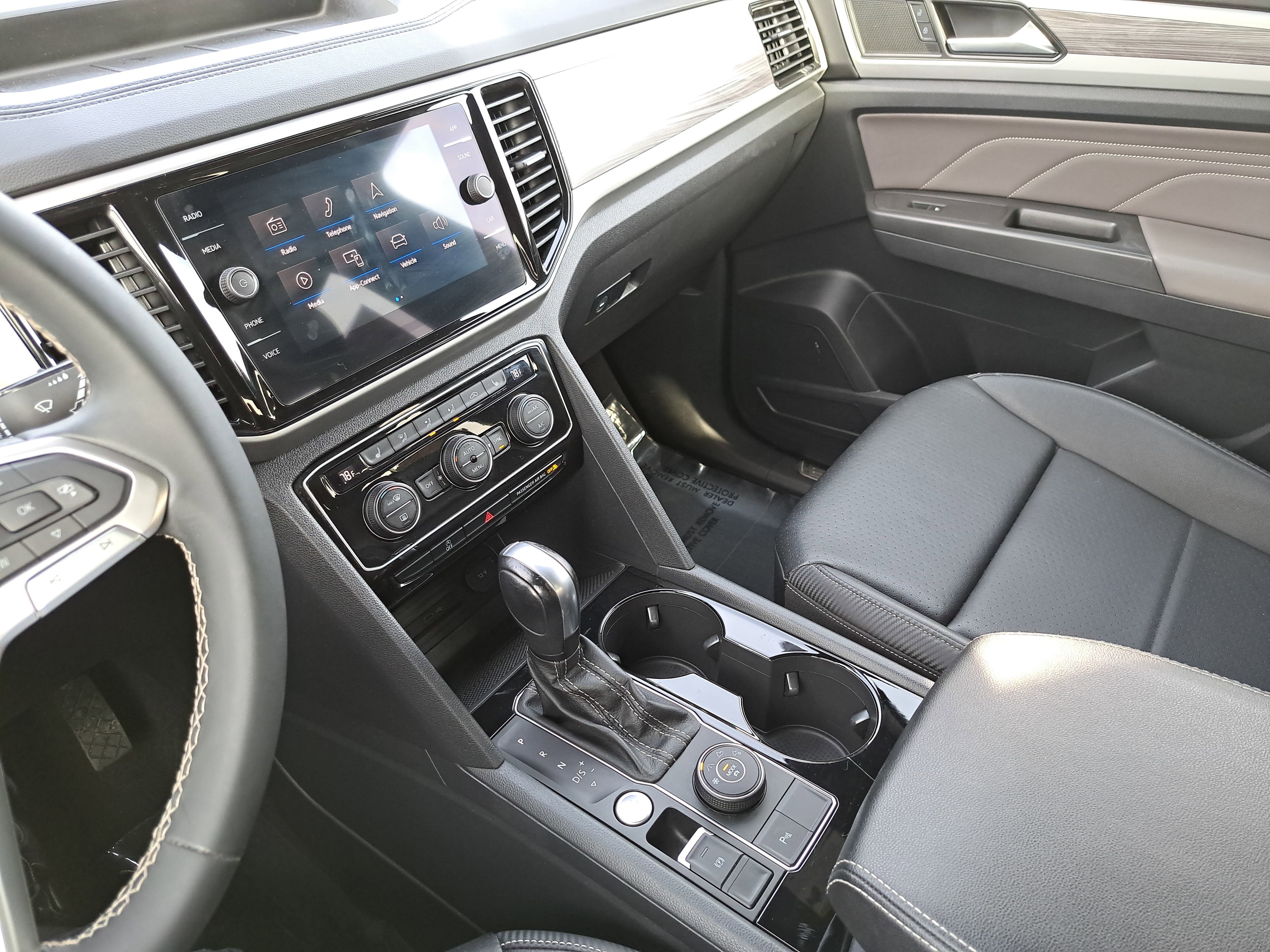 2023 Volkswagen Atlas Cross Sport 3.6L V6 SE w/Technology