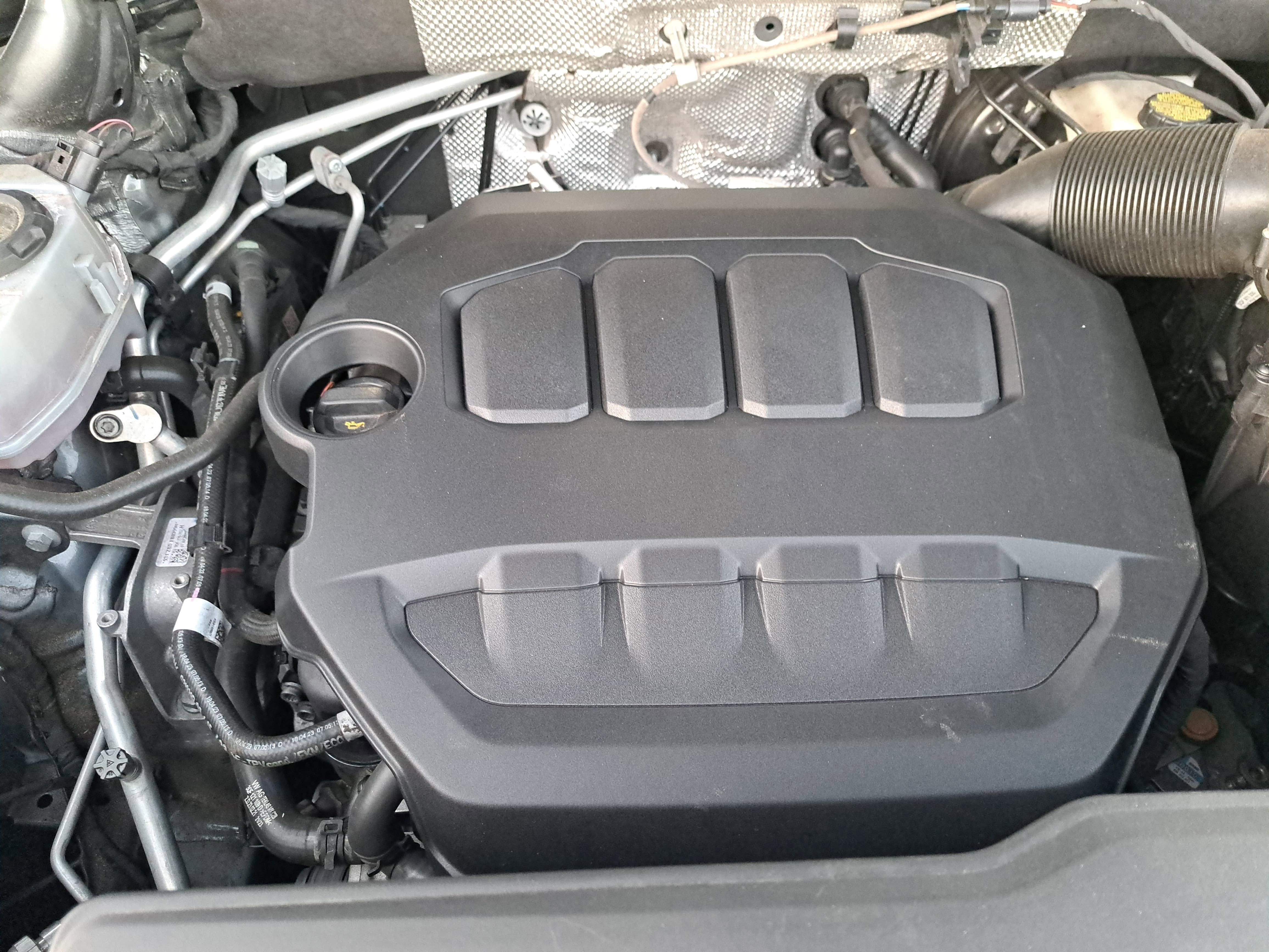 2024 Volkswagen Atlas 2.0T SE