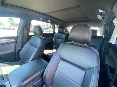 2022 Volkswagen Atlas Cross Sport 3.6L V6 SEL R-Line