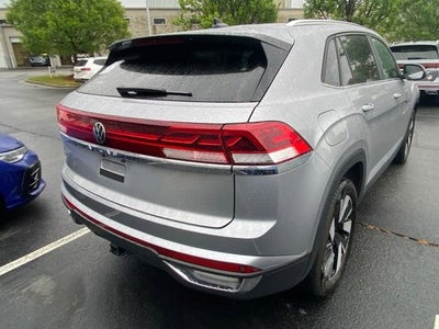 2025 Volkswagen Atlas Cross Sport 2.0T SE w/Technology