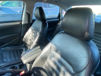 2016 Volkswagen Passat 1.8T S