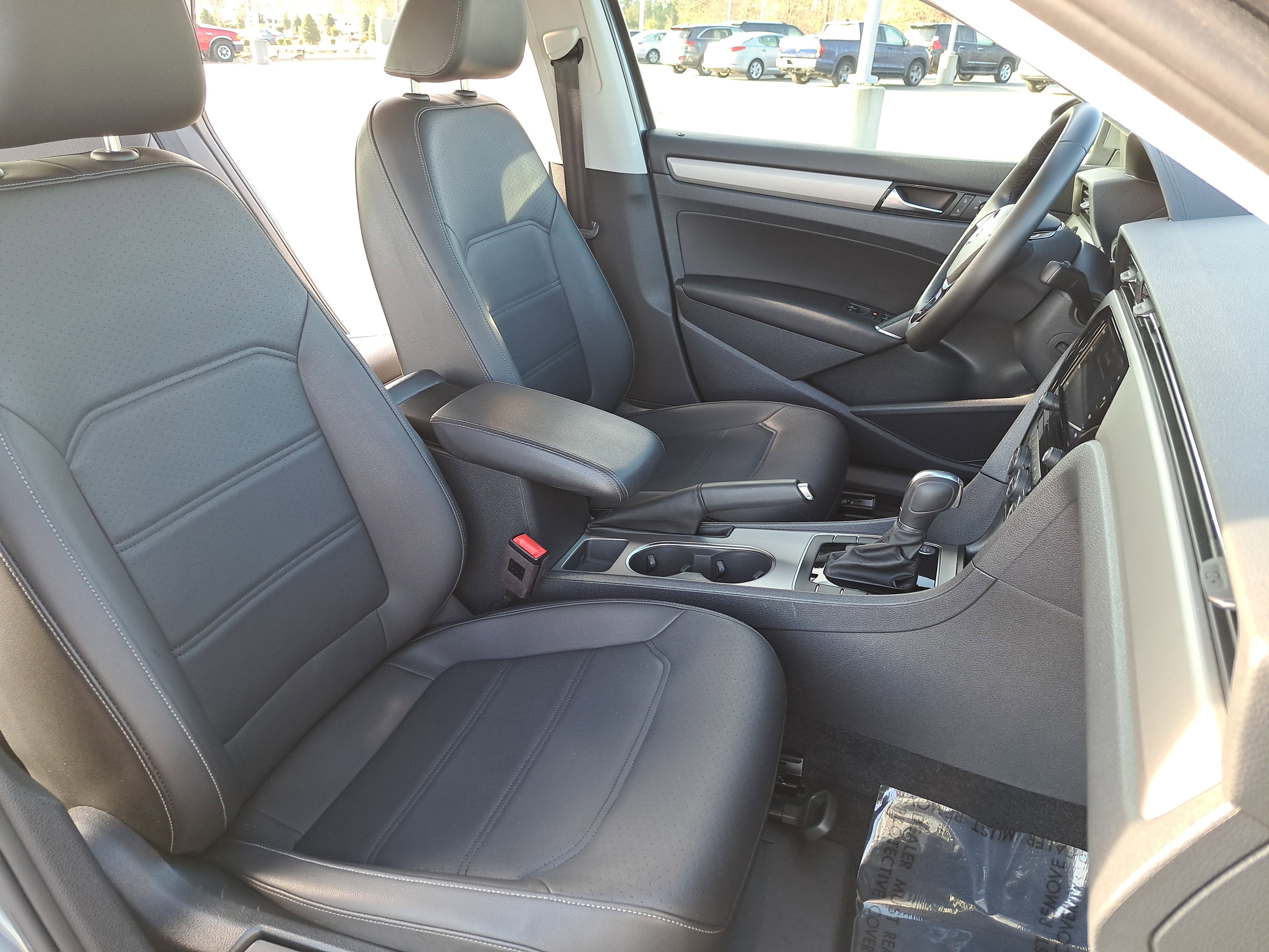 2020 Volkswagen Passat 2.0T SE