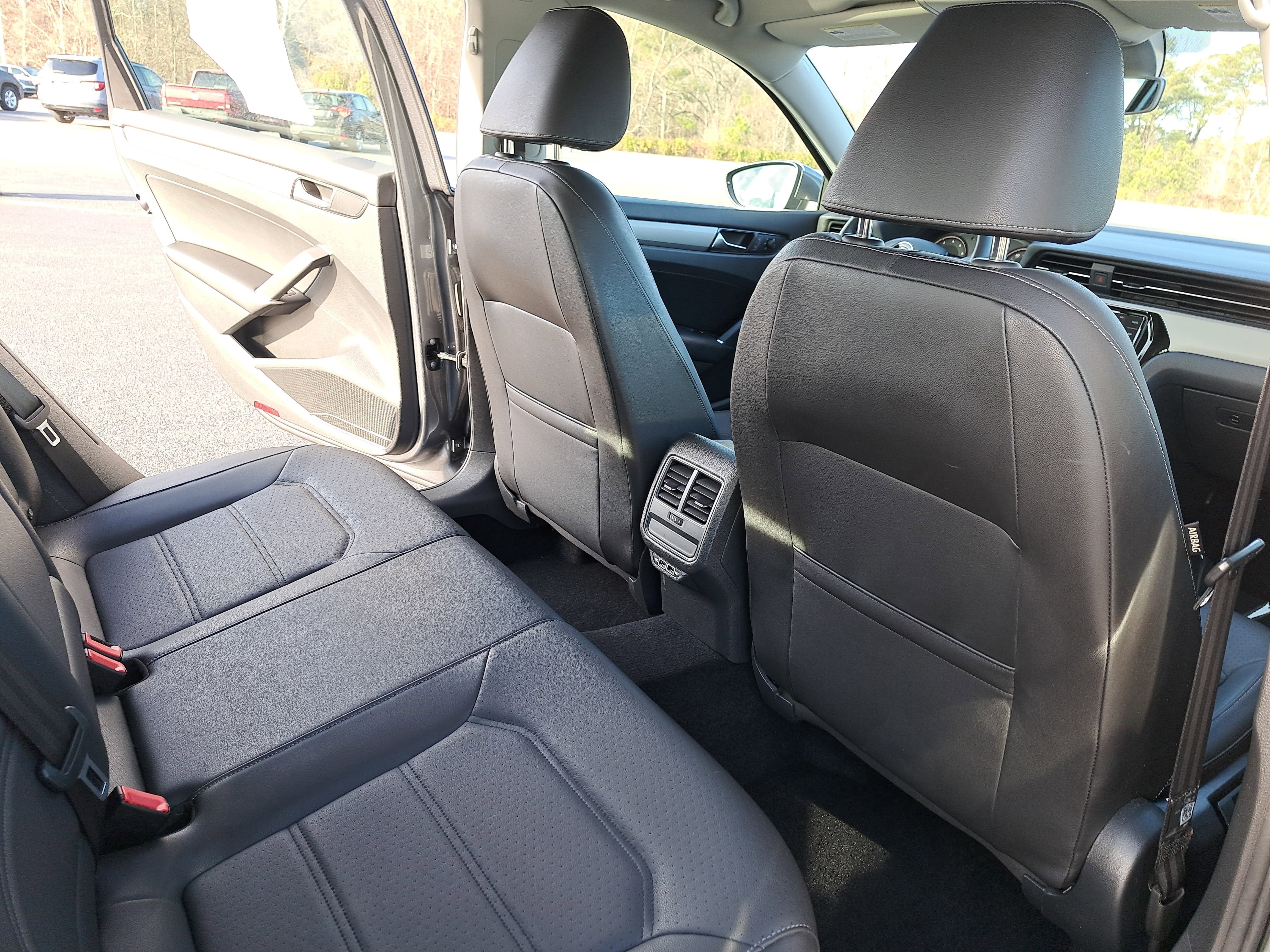 2020 Volkswagen Passat 2.0T SE