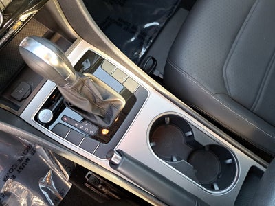 2020 Volkswagen Passat 2.0T SE