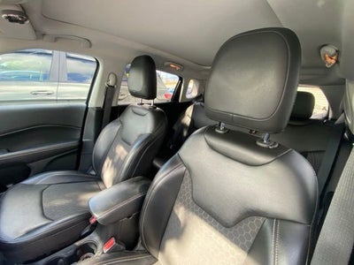 2020 Jeep Compass Latitude w/Sun/Safety Pkg