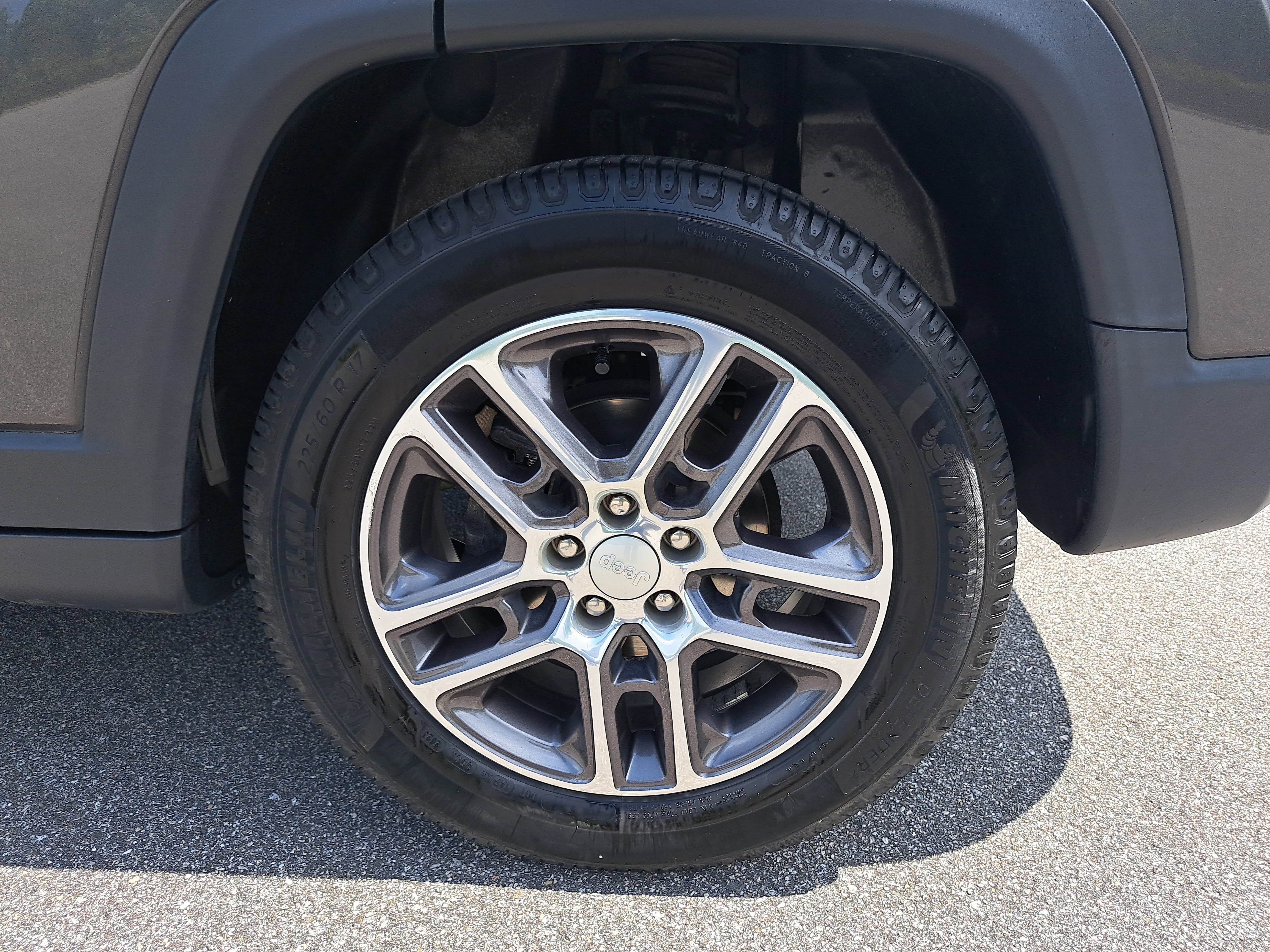 2020 Jeep Compass Latitude w/Sun/Safety Pkg