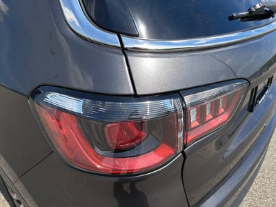 2020 Jeep Compass Latitude w/Sun/Safety Pkg