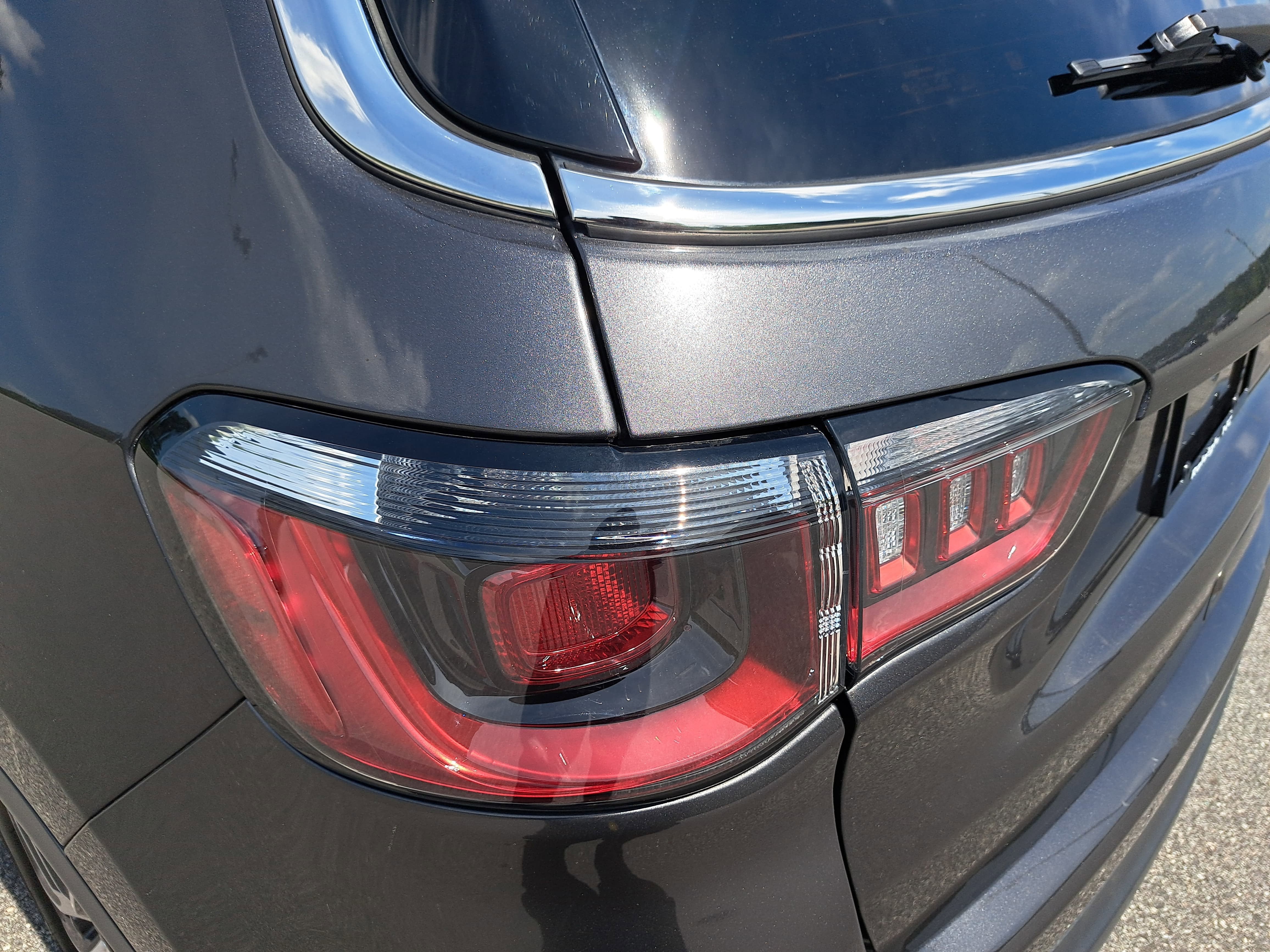 2020 Jeep Compass Latitude w/Sun/Safety Pkg