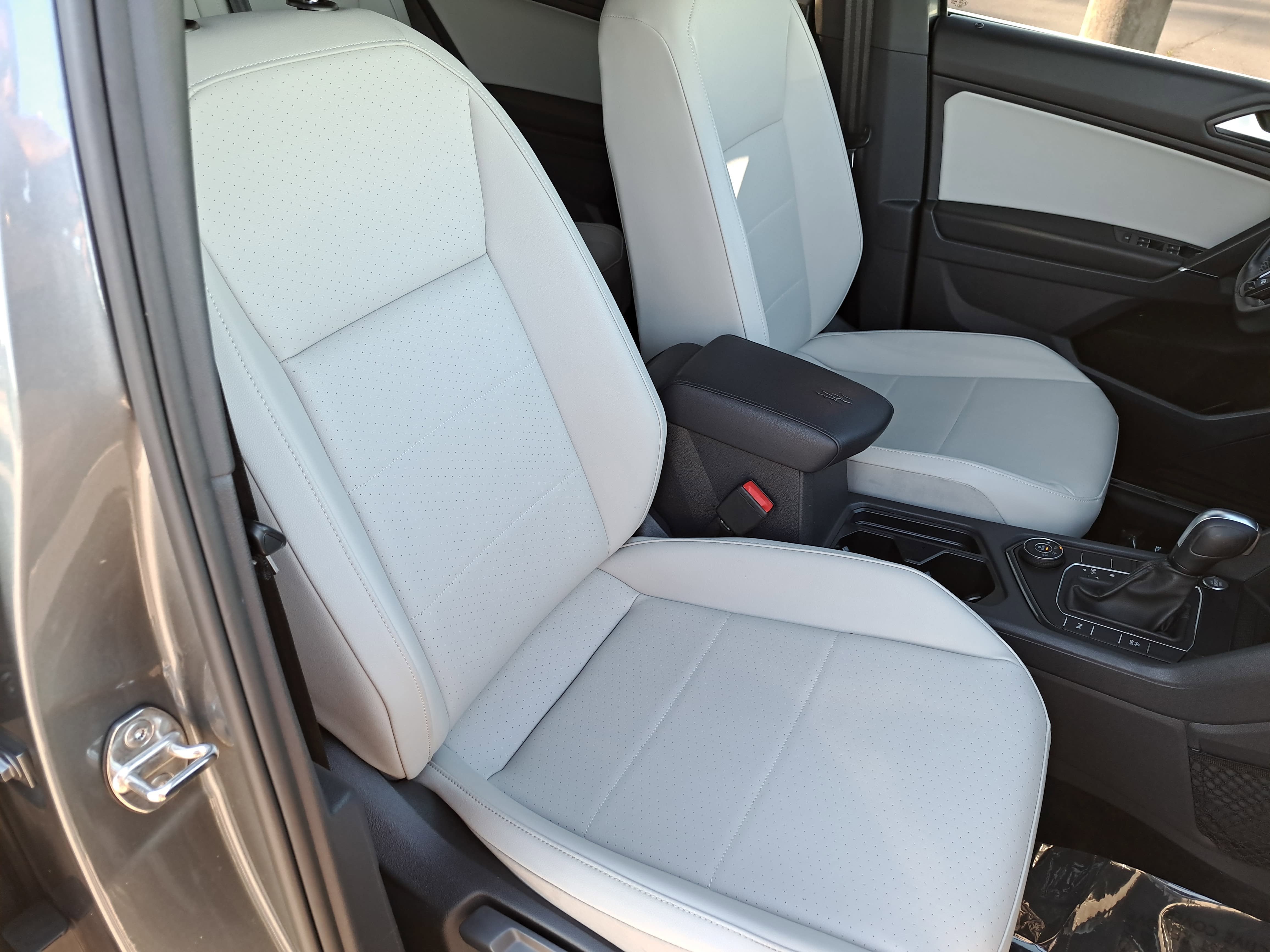 2020 Volkswagen Tiguan SE R-Line Black