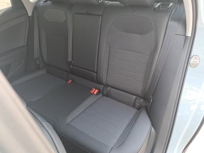 2025 Volkswagen Taos SE Black