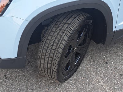 2025 Volkswagen Taos SE Black
