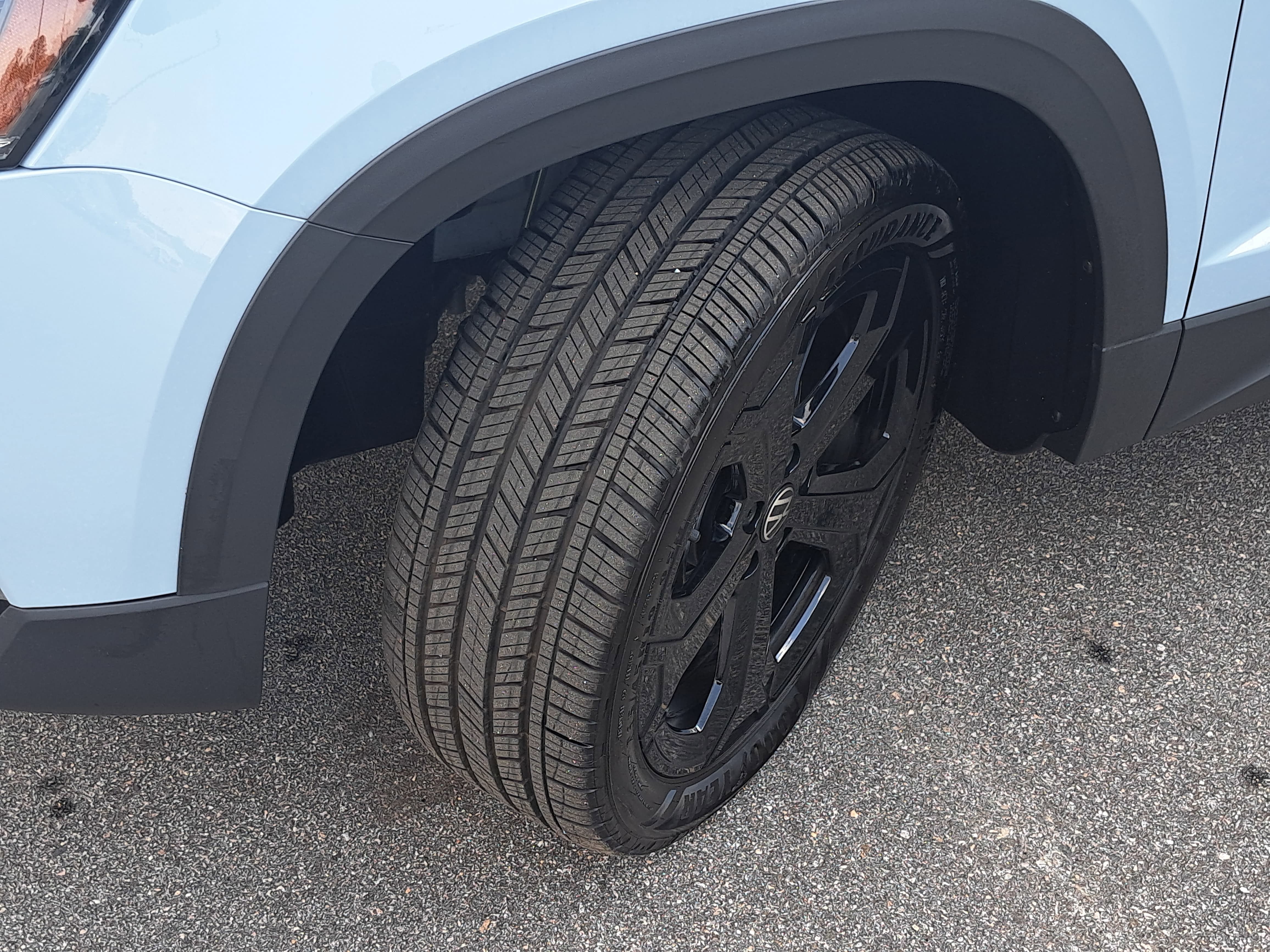 2025 Volkswagen Taos SE Black