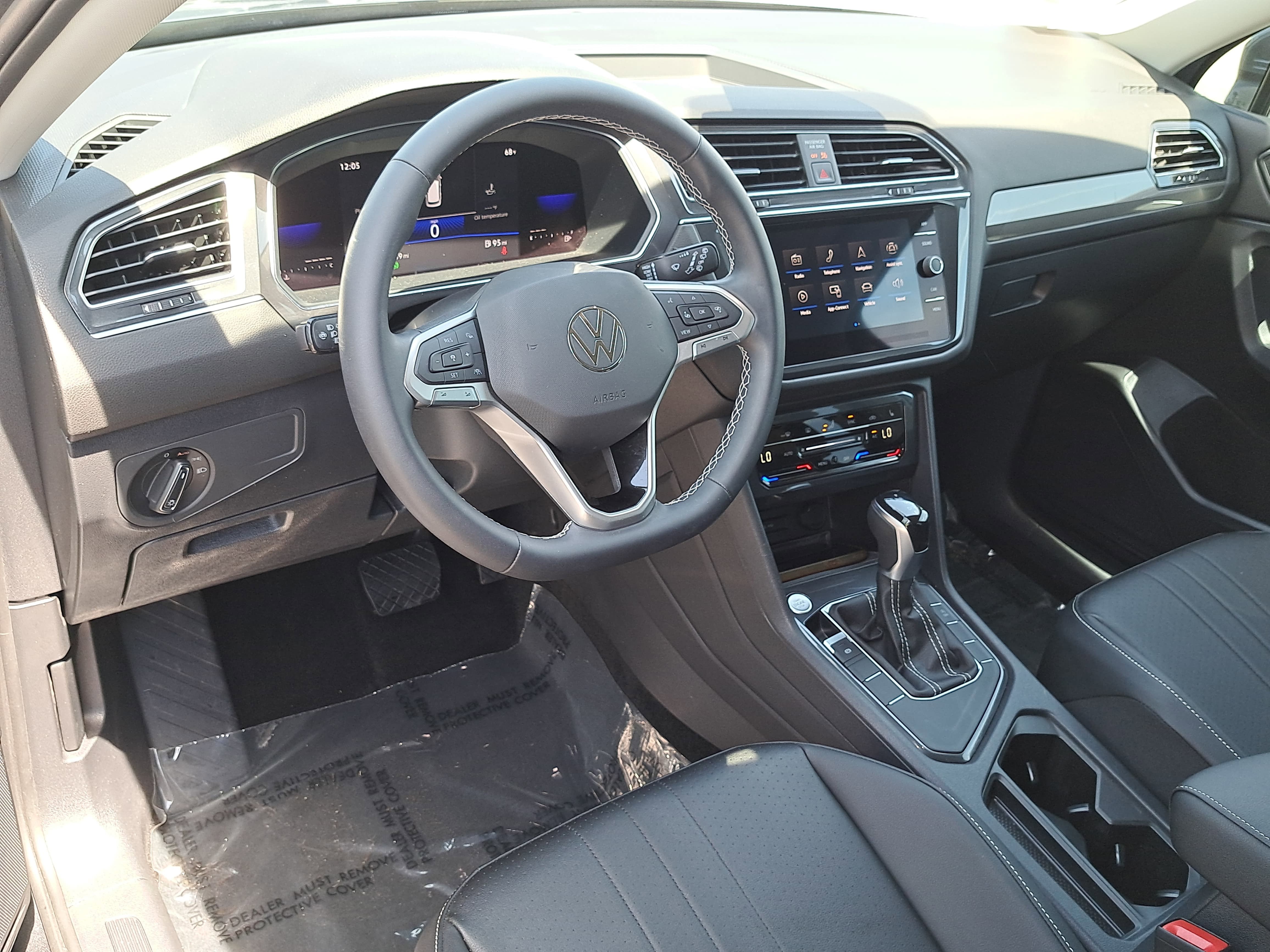 2023 Volkswagen Tiguan SE