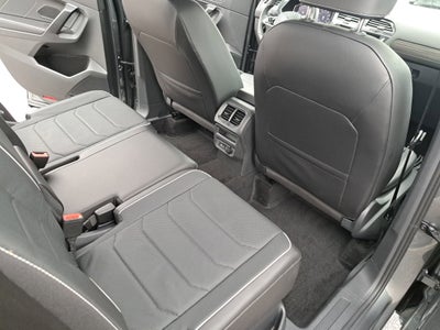 2024 Volkswagen Tiguan SEL R-Line