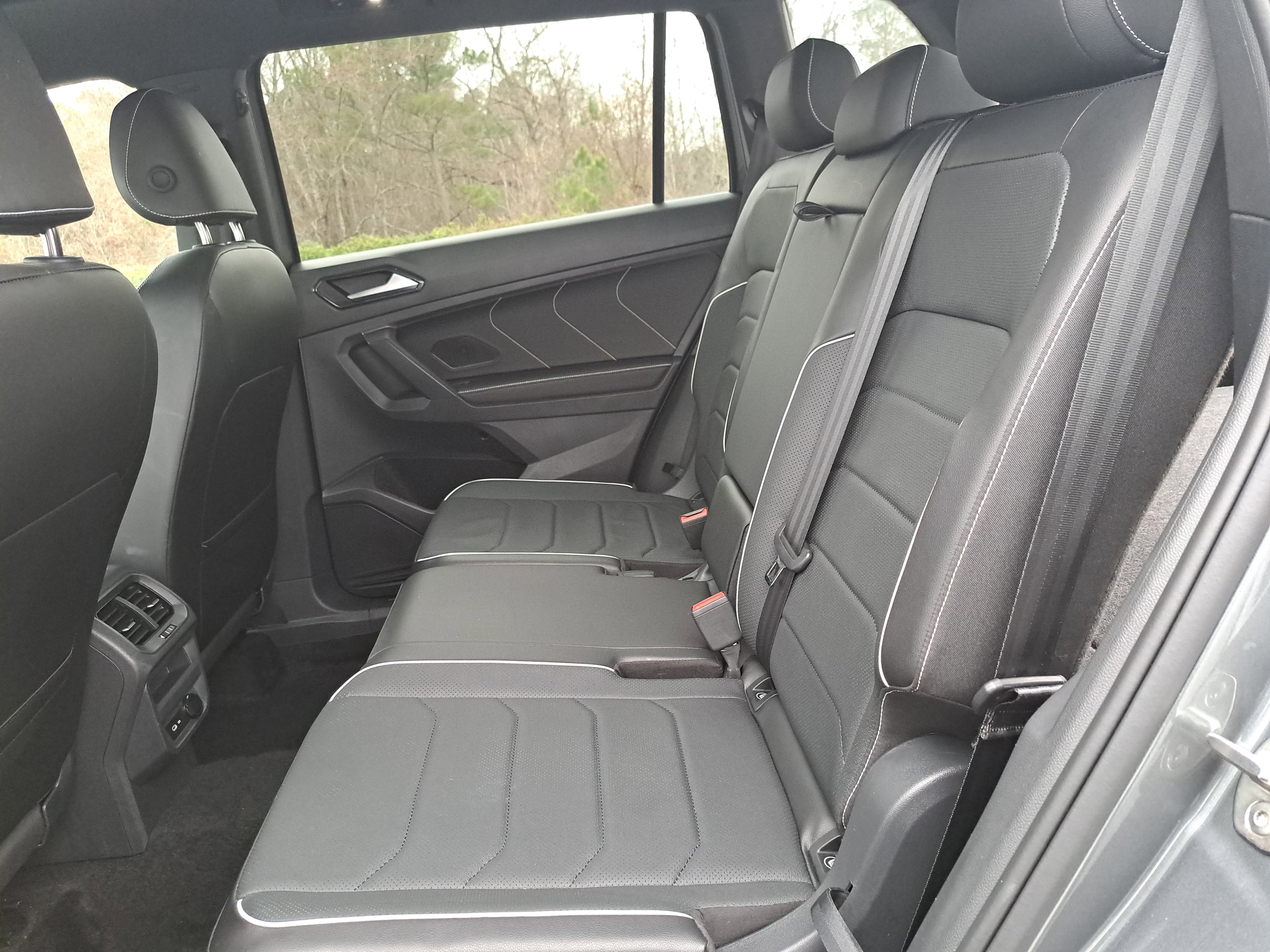 2024 Volkswagen Tiguan SEL R-Line