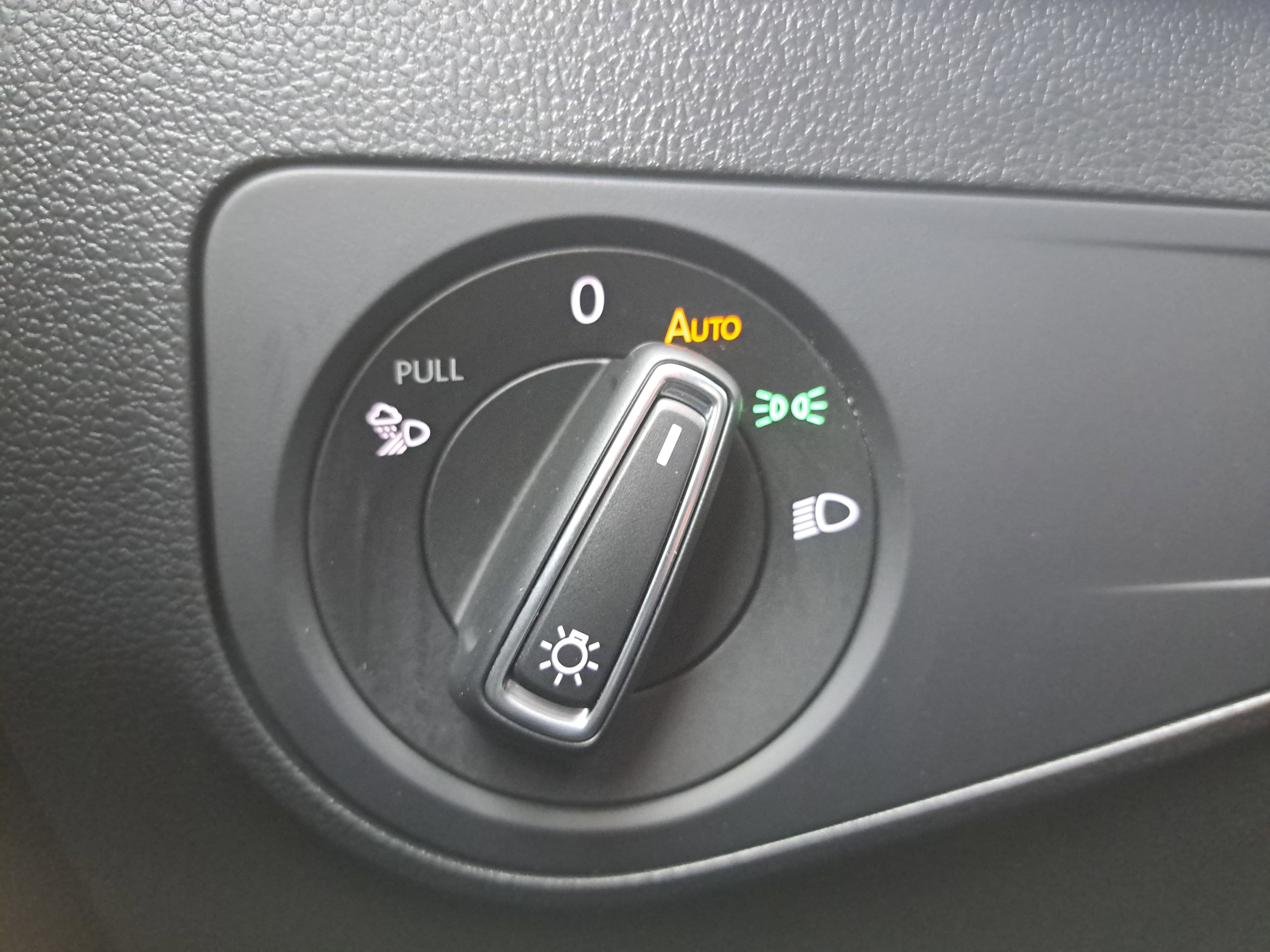 2024 Volkswagen Tiguan SEL R-Line