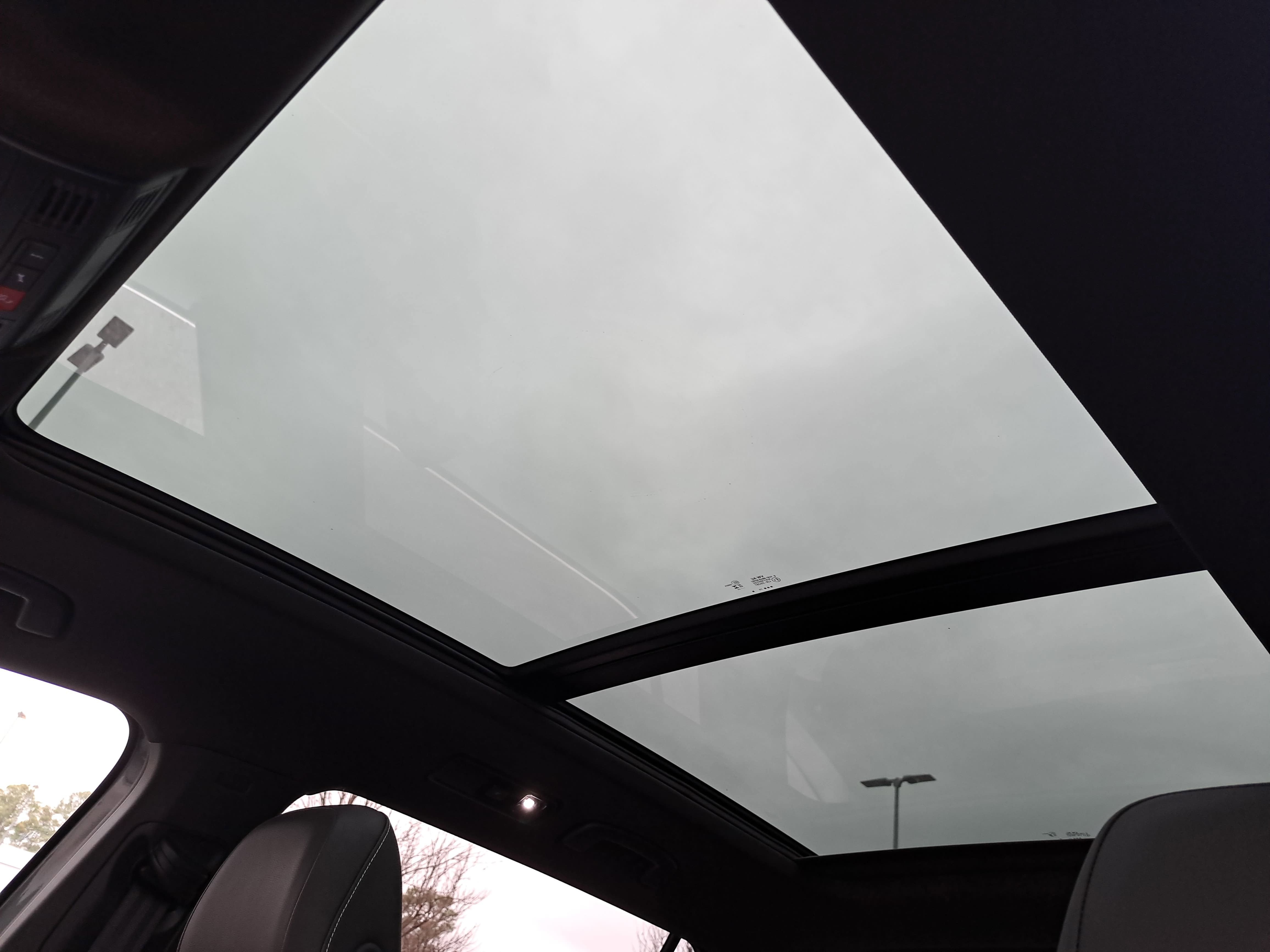 2024 Volkswagen Tiguan SEL R-Line