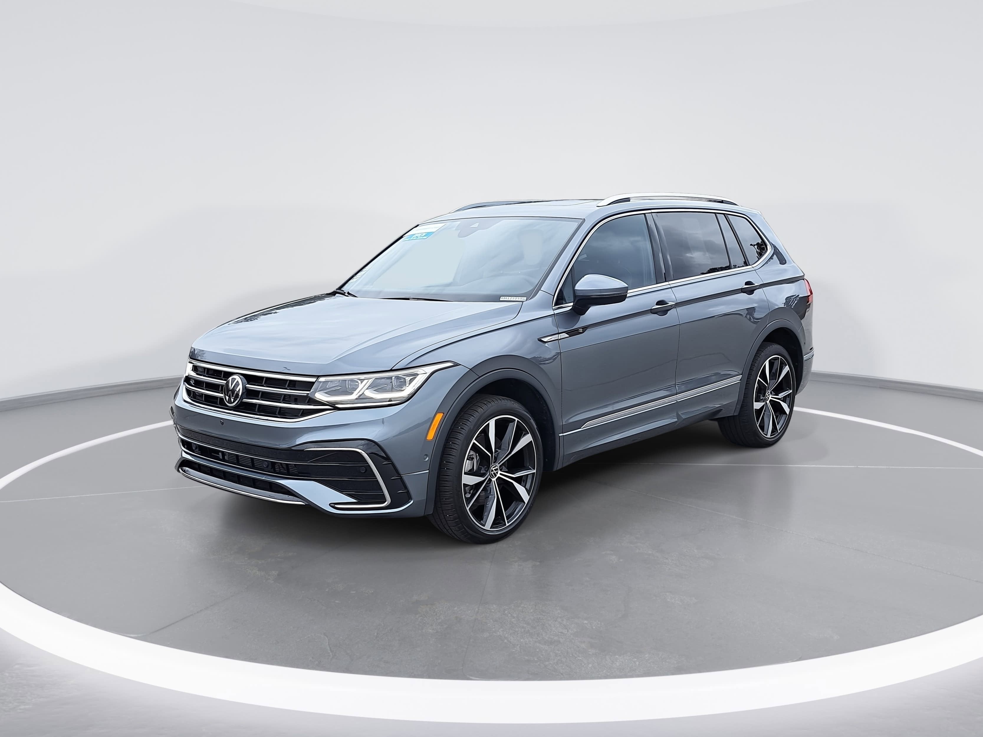 2024 Volkswagen Tiguan SEL R-Line