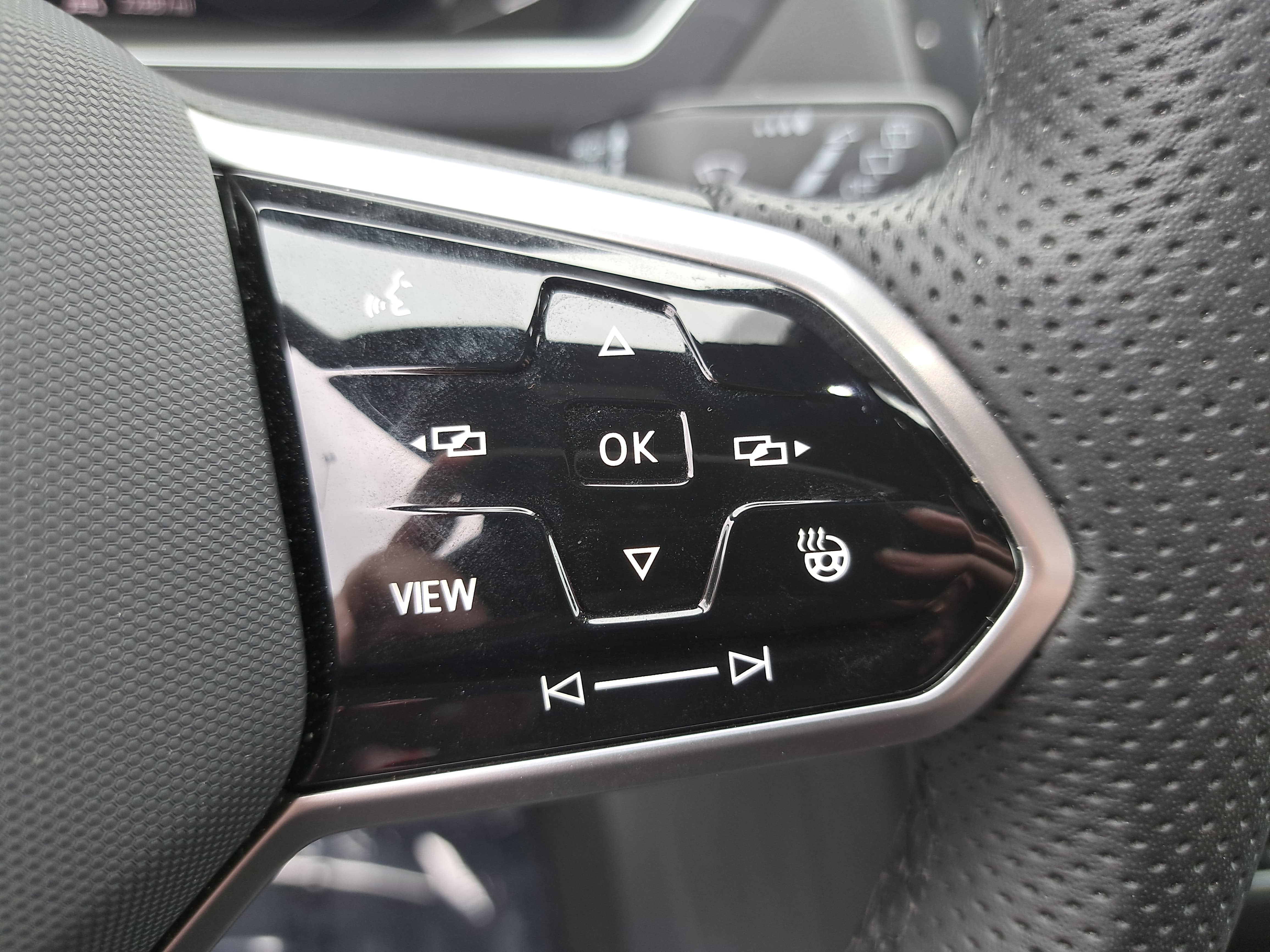 2024 Volkswagen Tiguan SEL R-Line