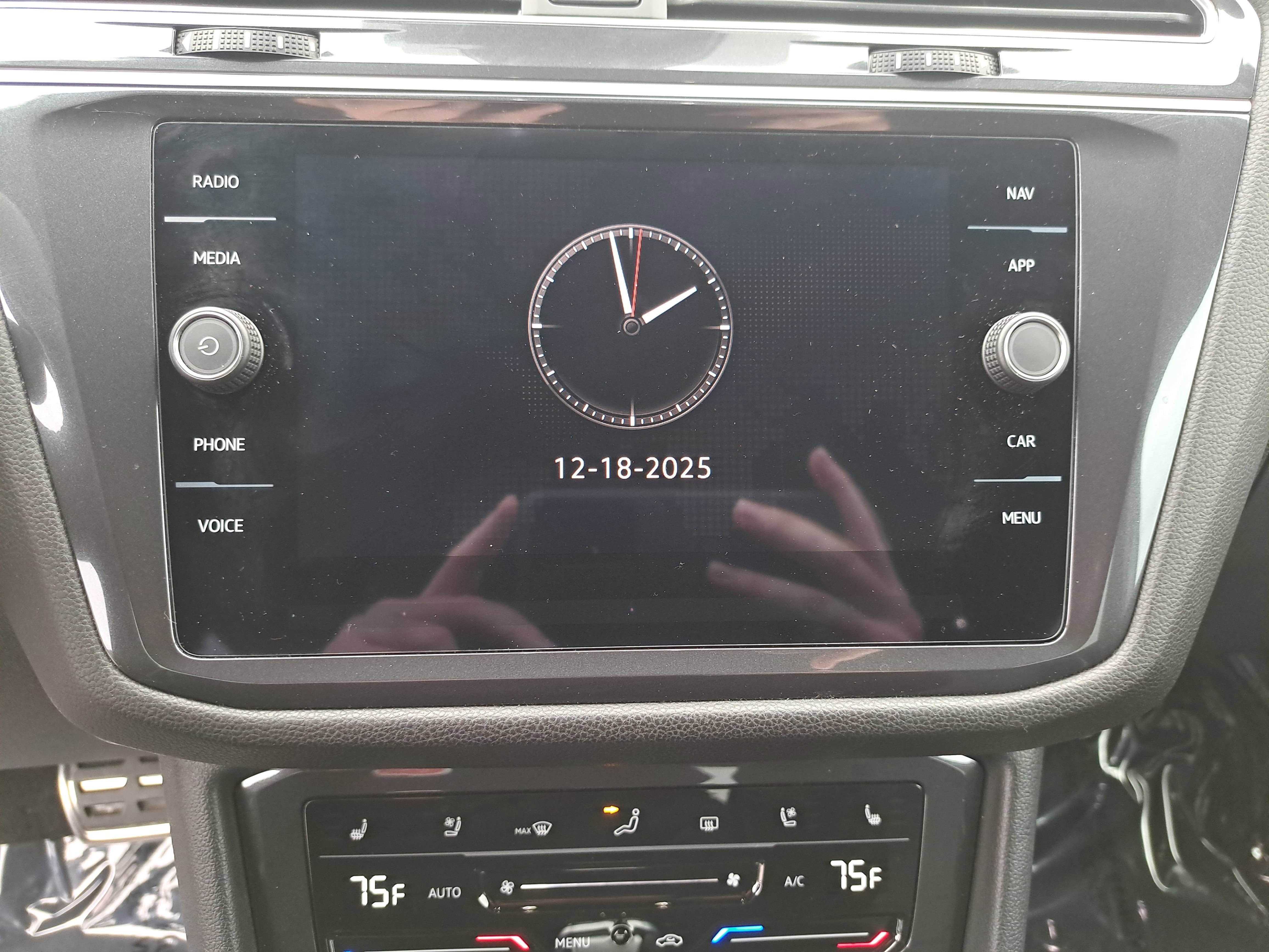 2024 Volkswagen Tiguan SEL R-Line