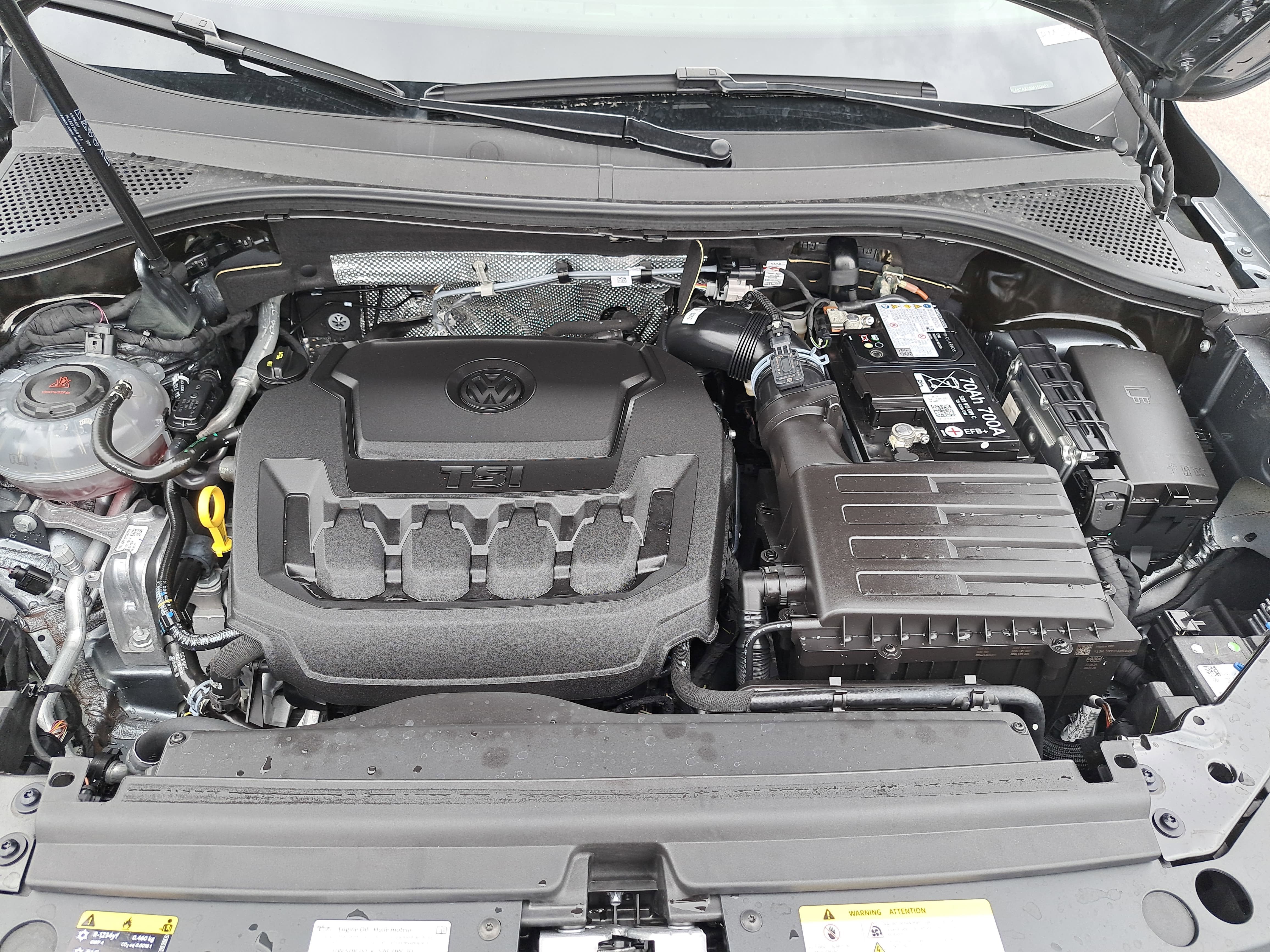 2024 Volkswagen Tiguan SEL R-Line