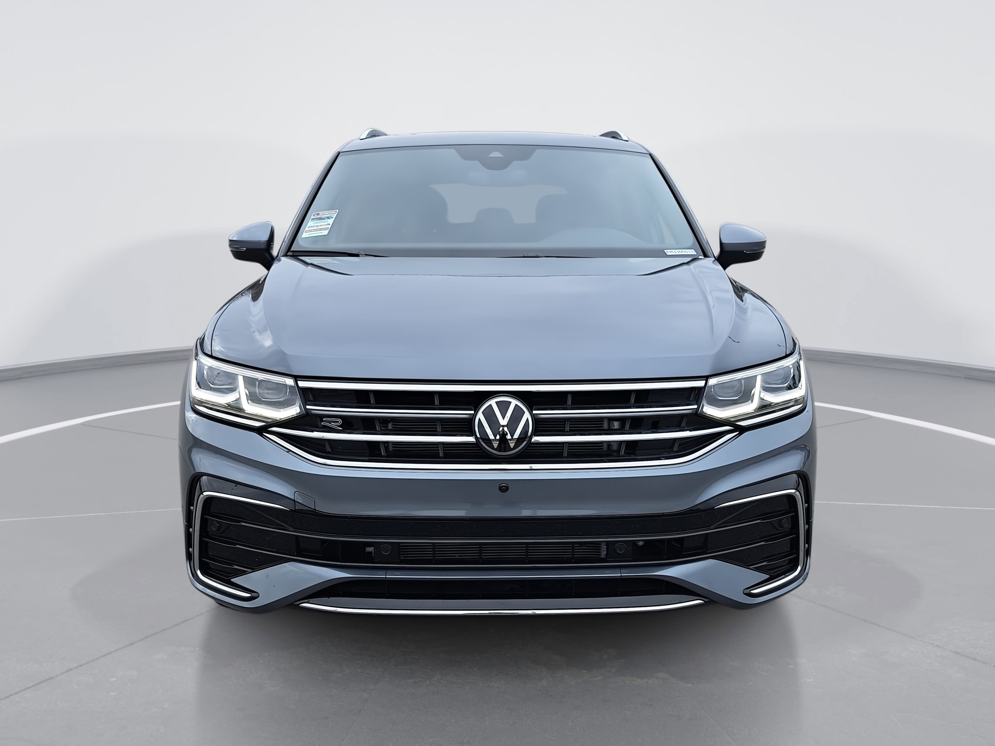 2024 Volkswagen Tiguan SEL R-Line