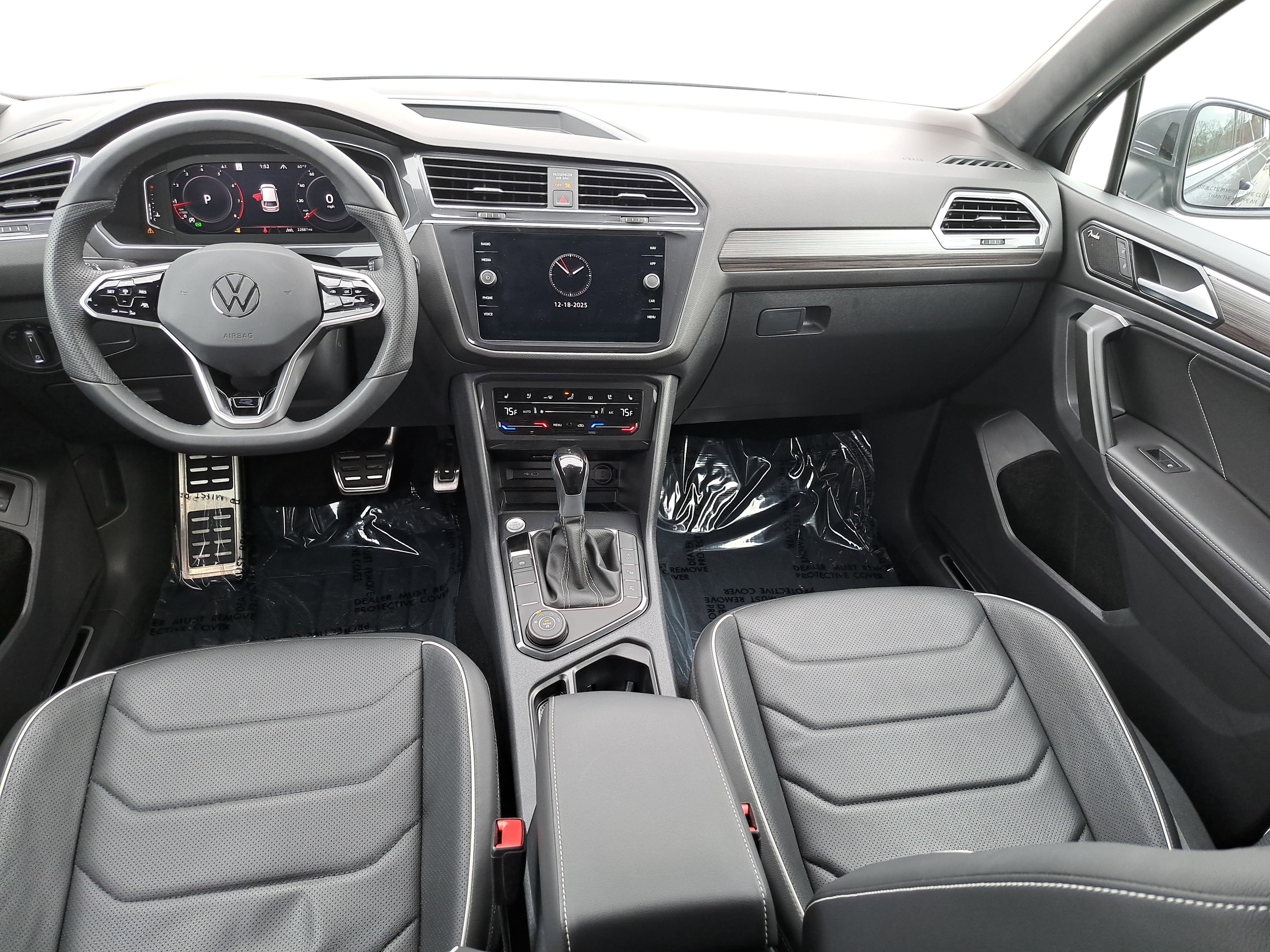 2024 Volkswagen Tiguan SEL R-Line