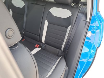 2025 Volkswagen Taos SEL