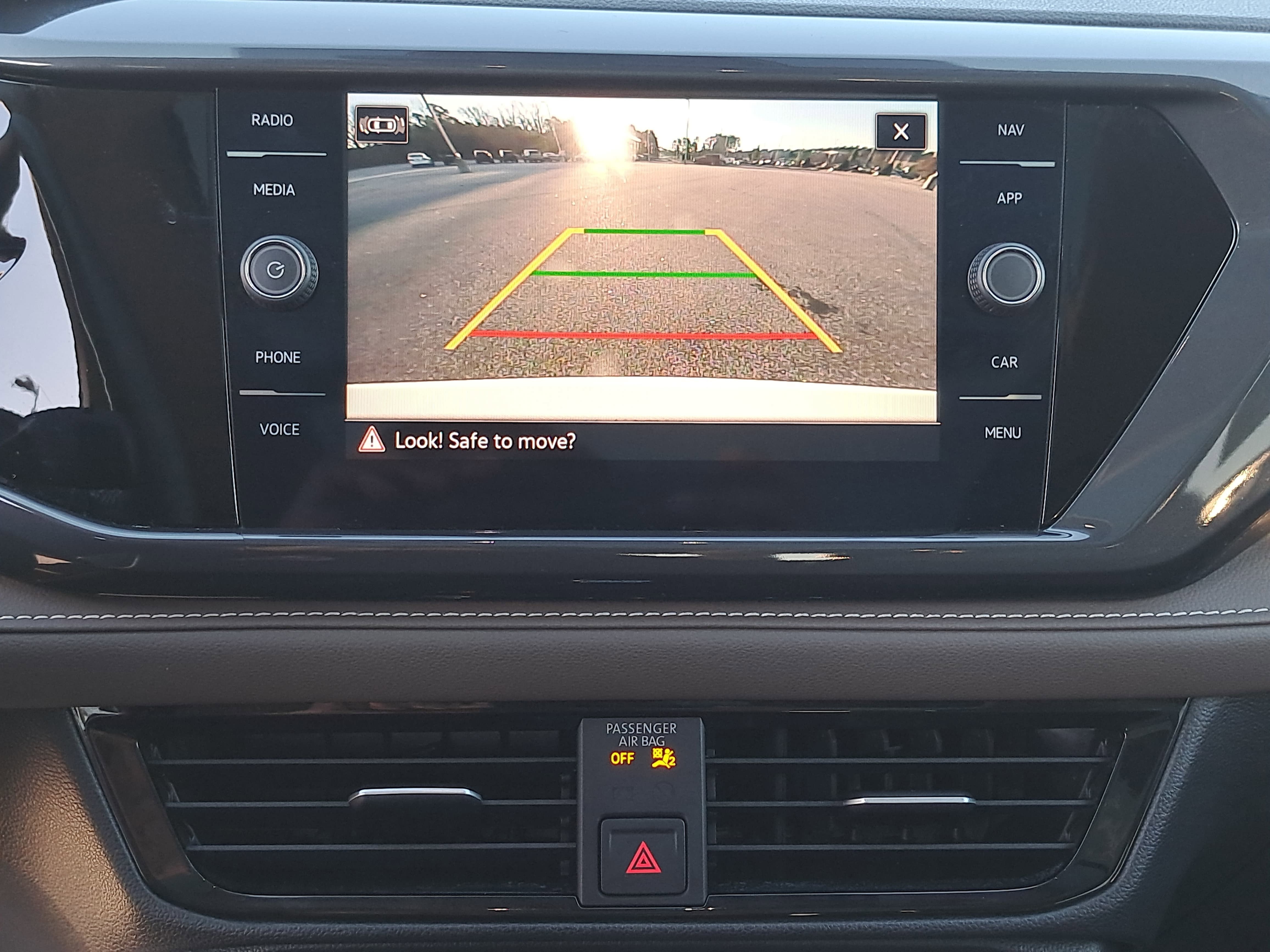 2024 Volkswagen Taos SEL