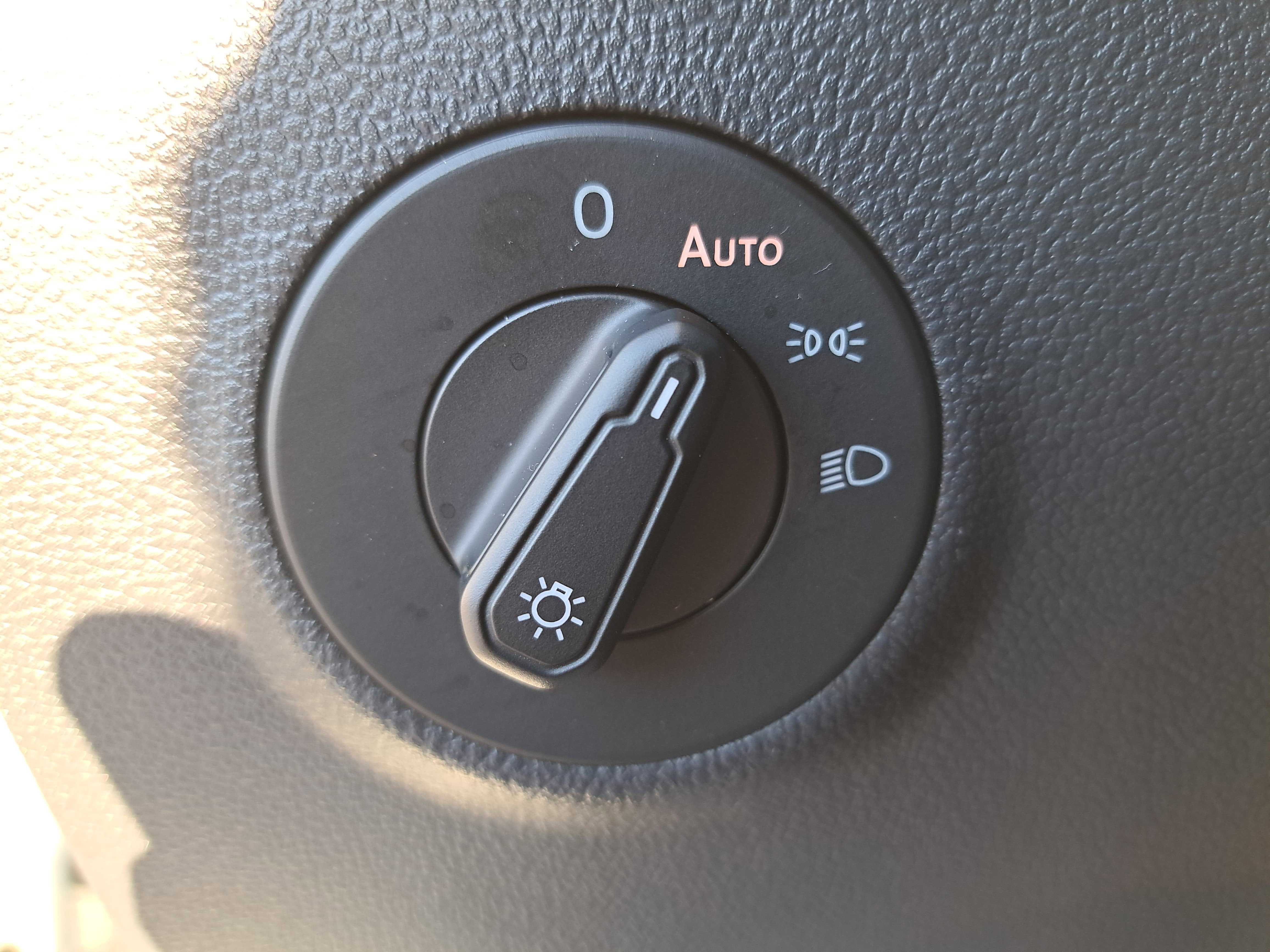 2024 Volkswagen Taos SEL