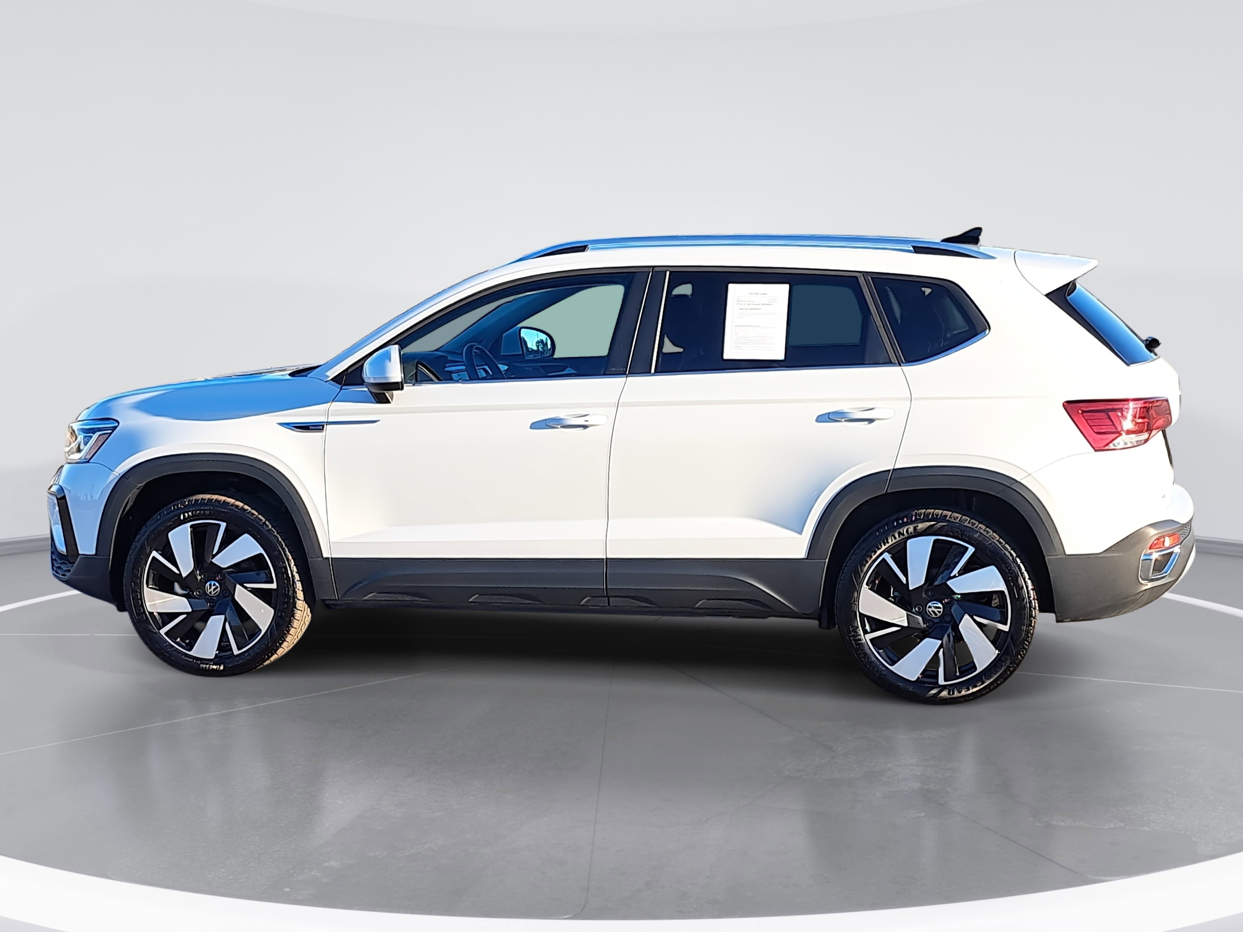 2024 Volkswagen Taos SEL