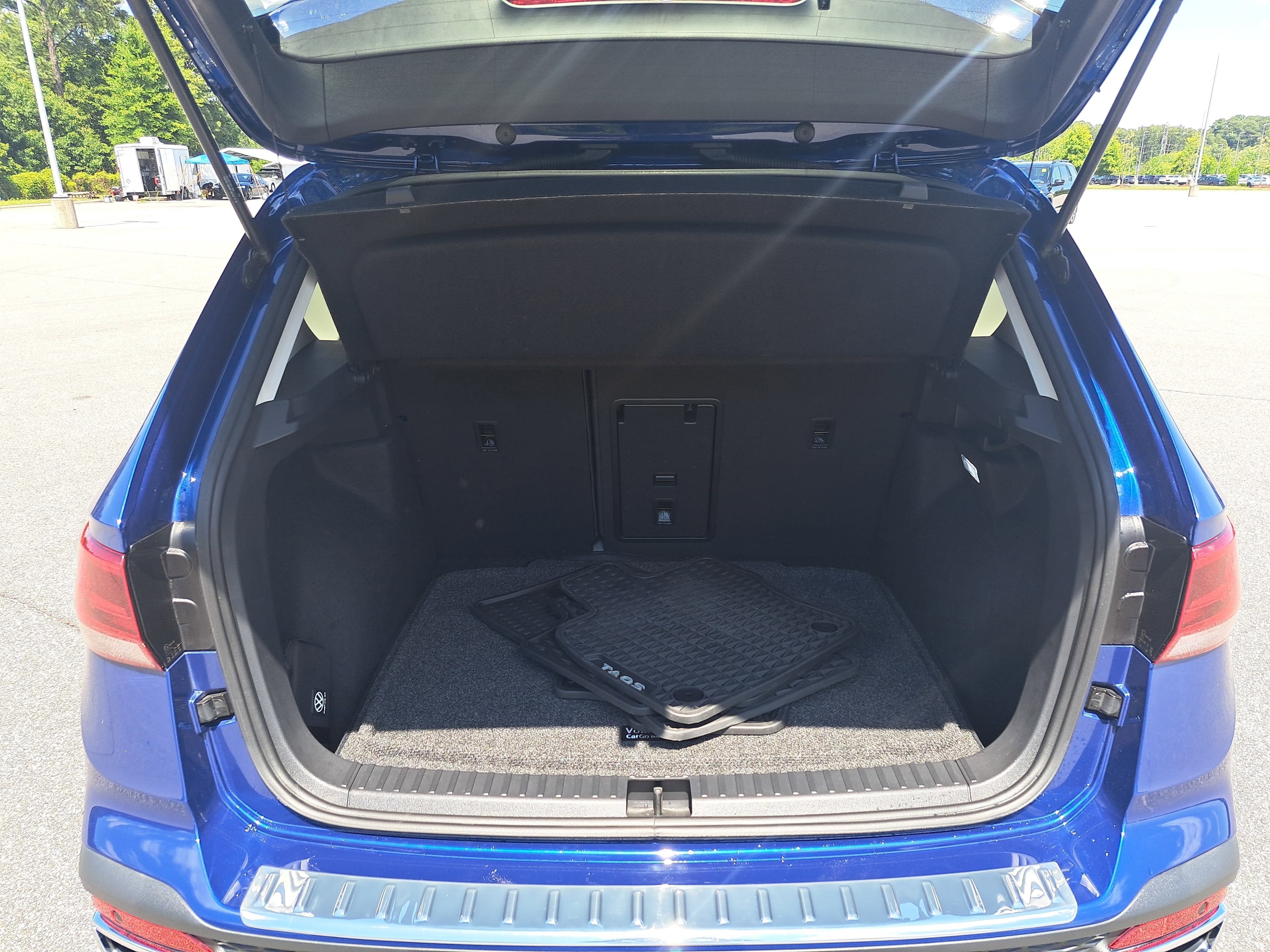 2024 Volkswagen Taos SEL