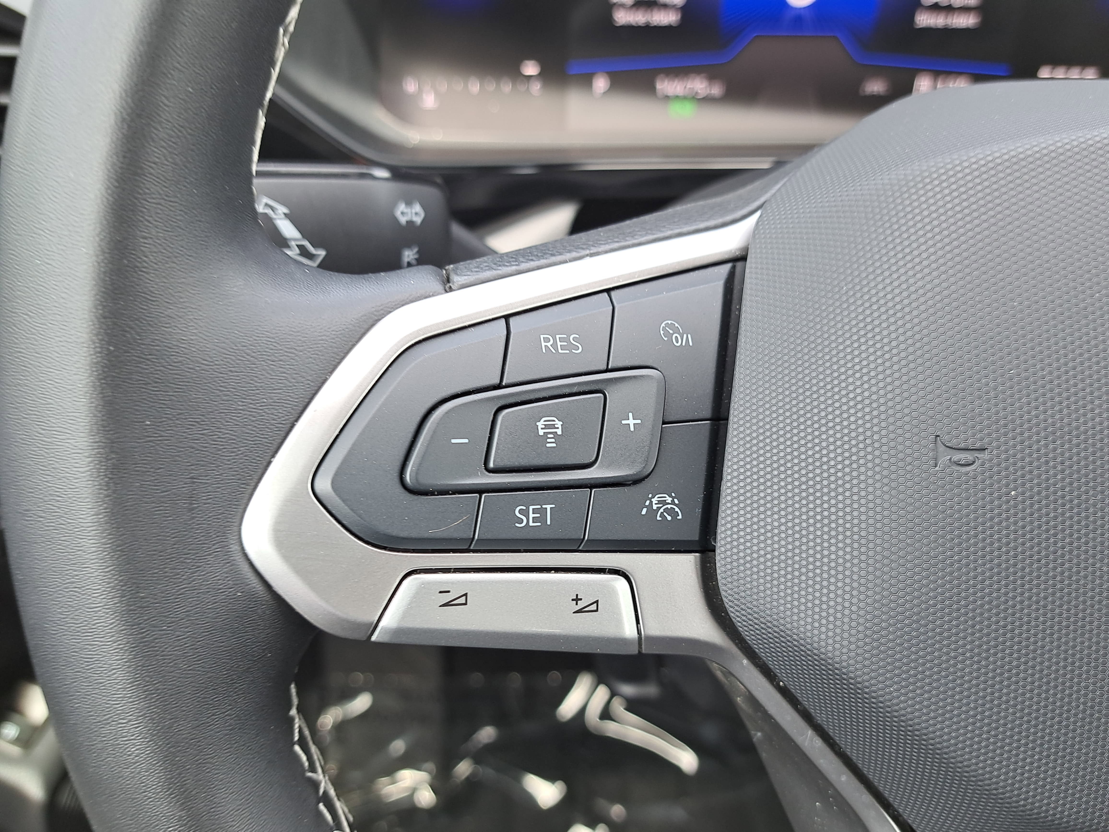 2024 Volkswagen Taos S